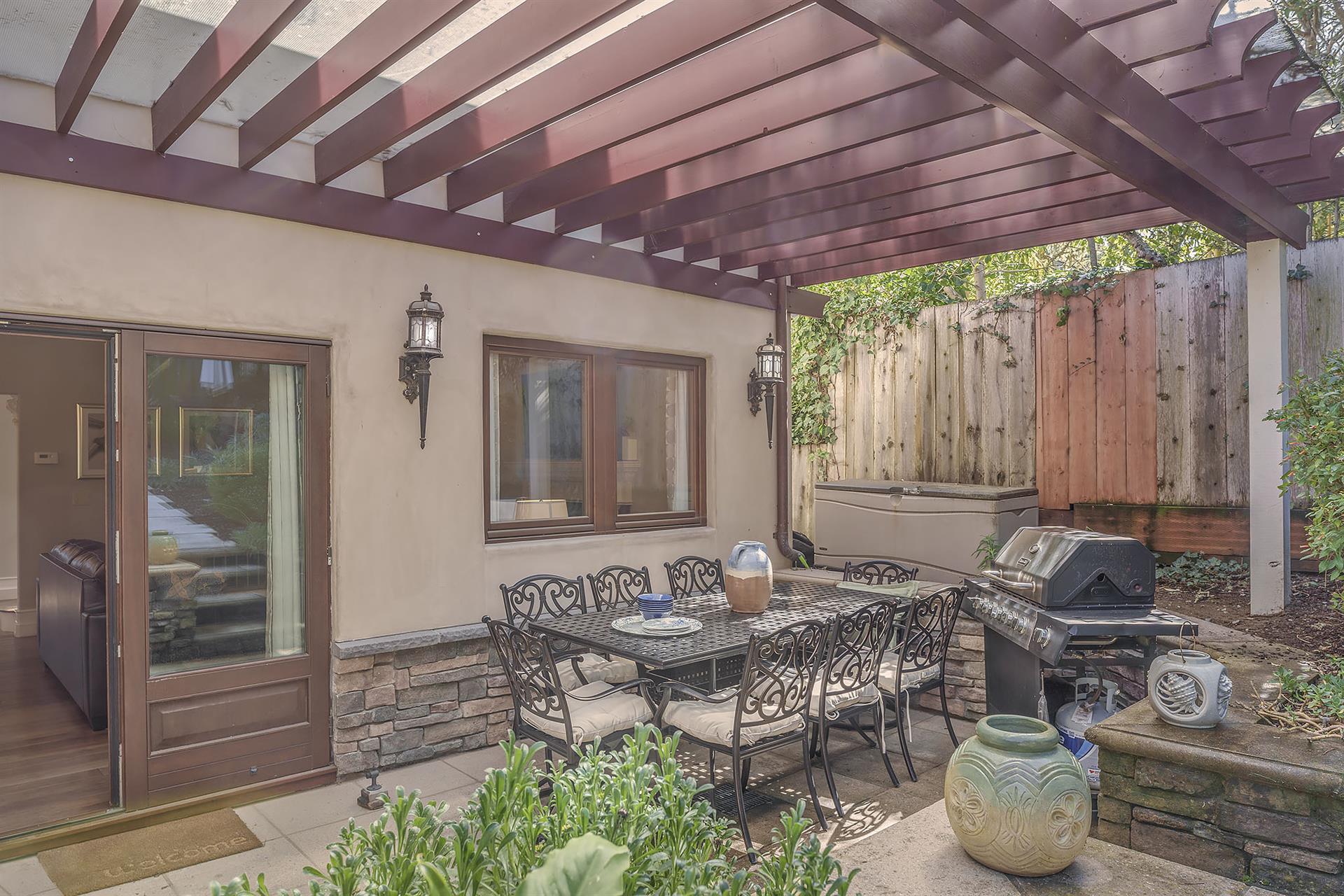 Back Yard Dining Area Outside Living Room, Propane Grill