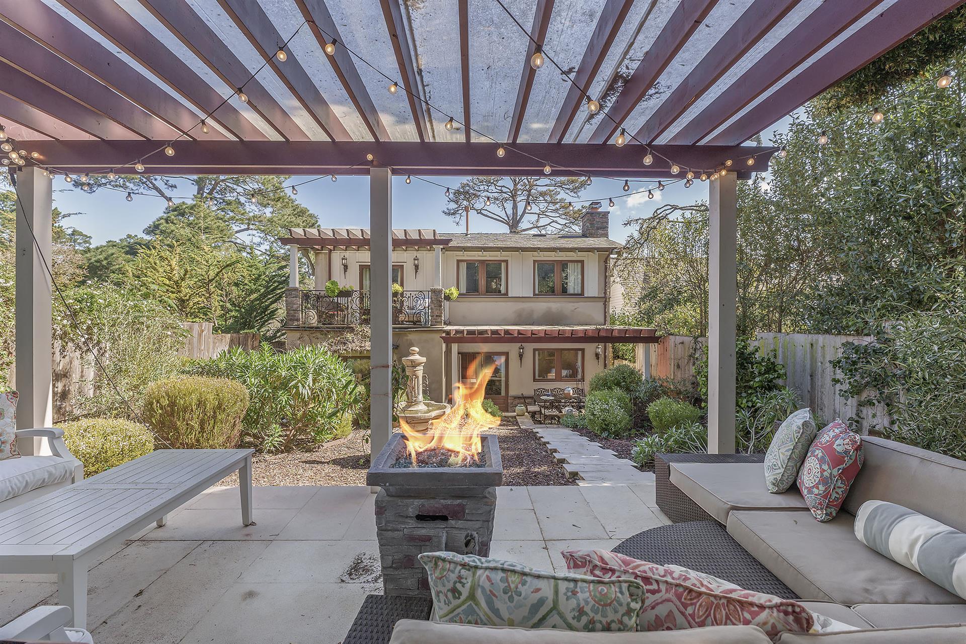 Backyard Seating Area with a Fire Pit