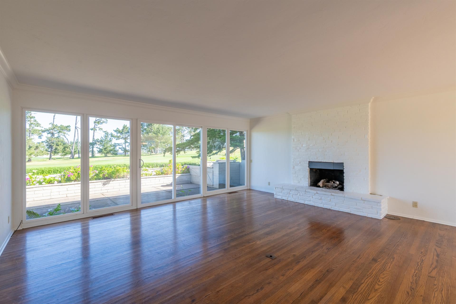 Living Room has a Gas Log Fireplace
