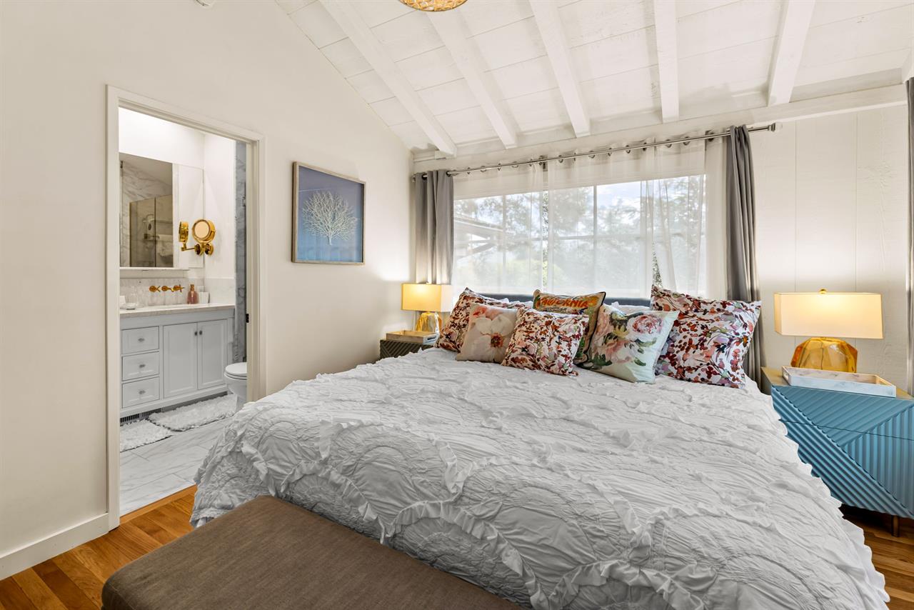 Bedroom 1  Upstairs, King Bed and an EnSuite Bath