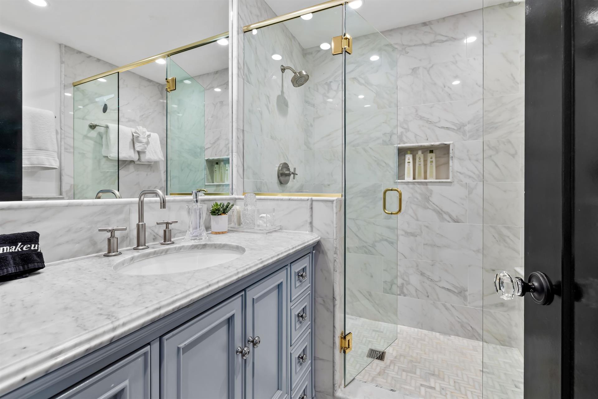 Downstairs Bathroom with a Shower for Bedroom 4 and Den