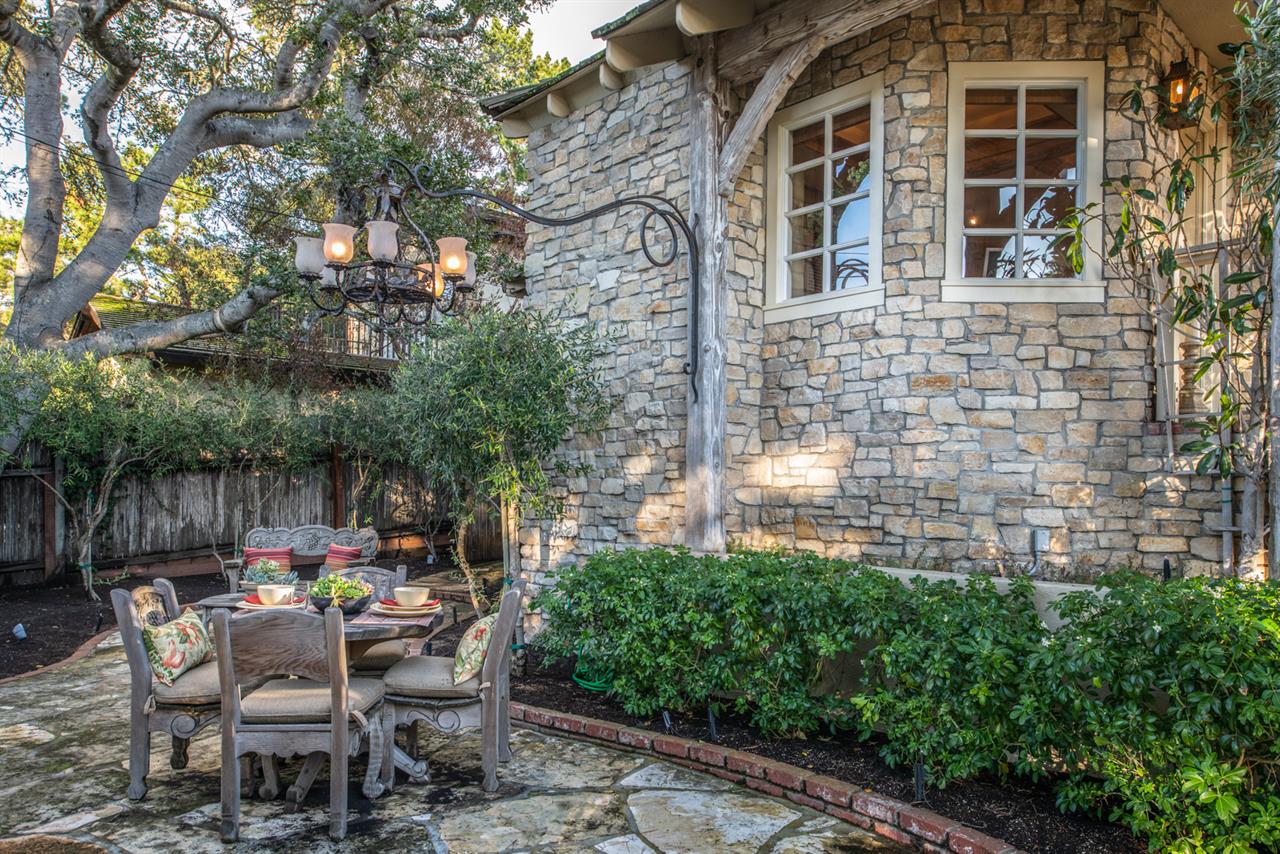 Outdoor Living Area at the Front of the Home