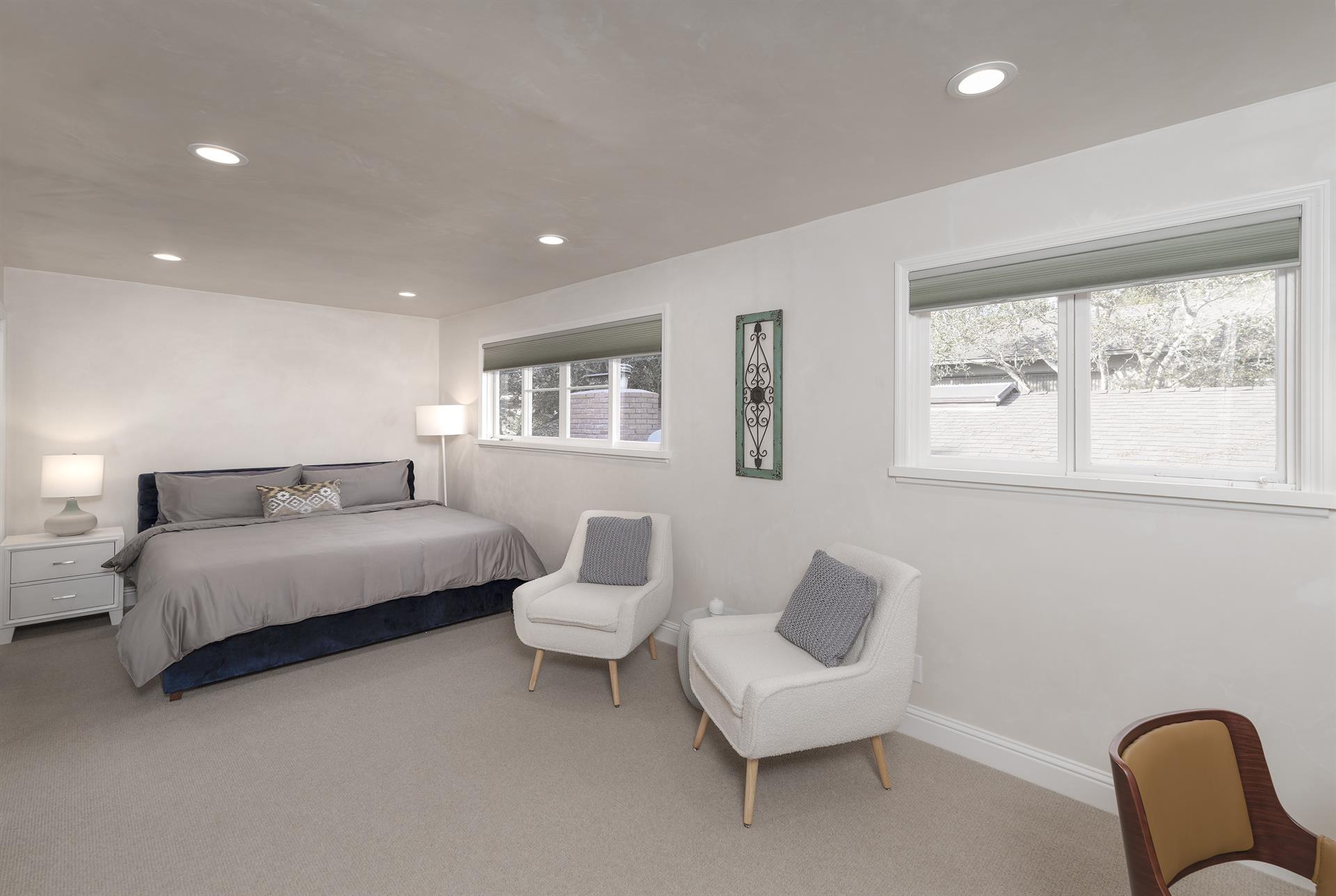 Bedroom 1, California King, Upstairs