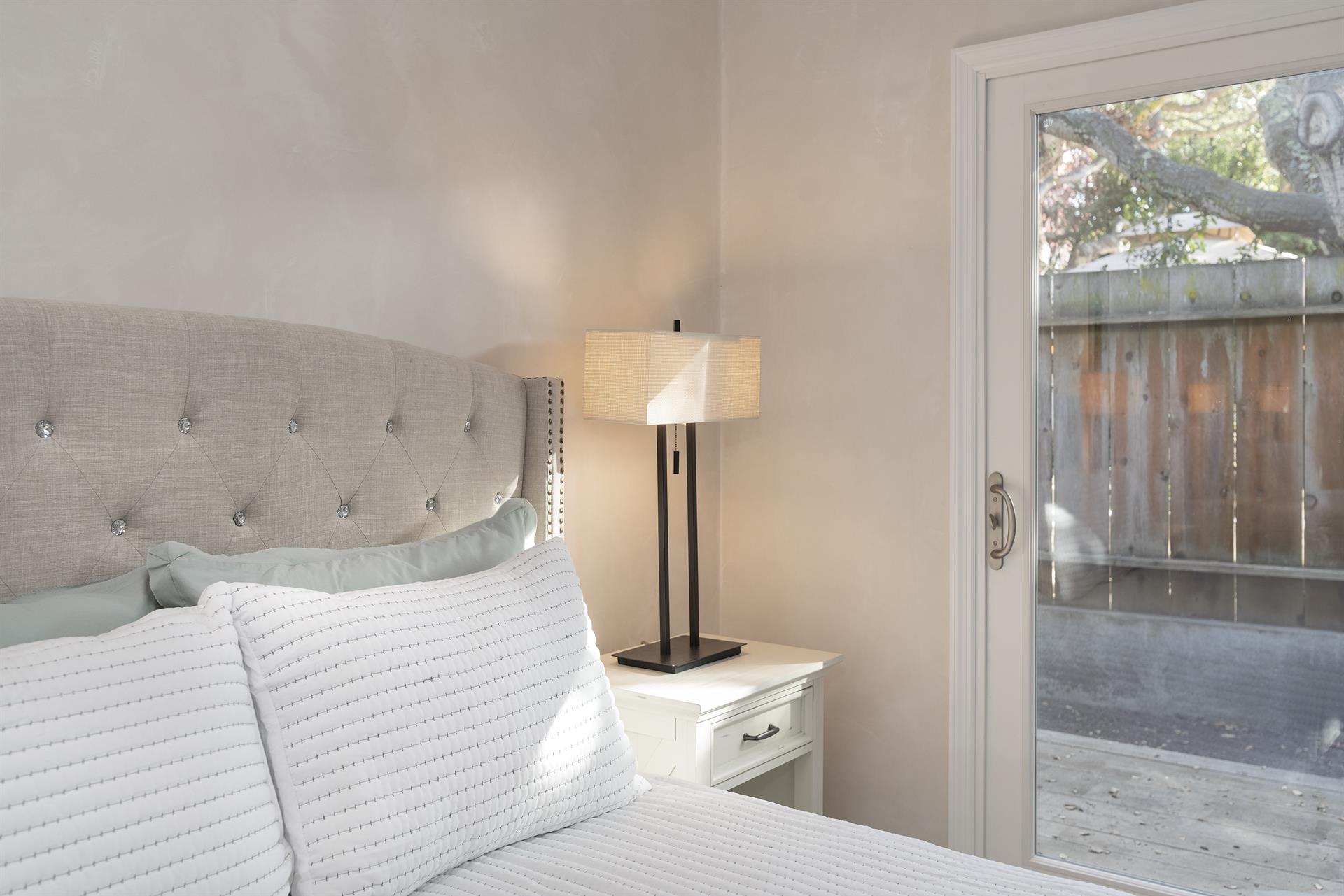 Bedroom 2, Queen Bed, Upstairs