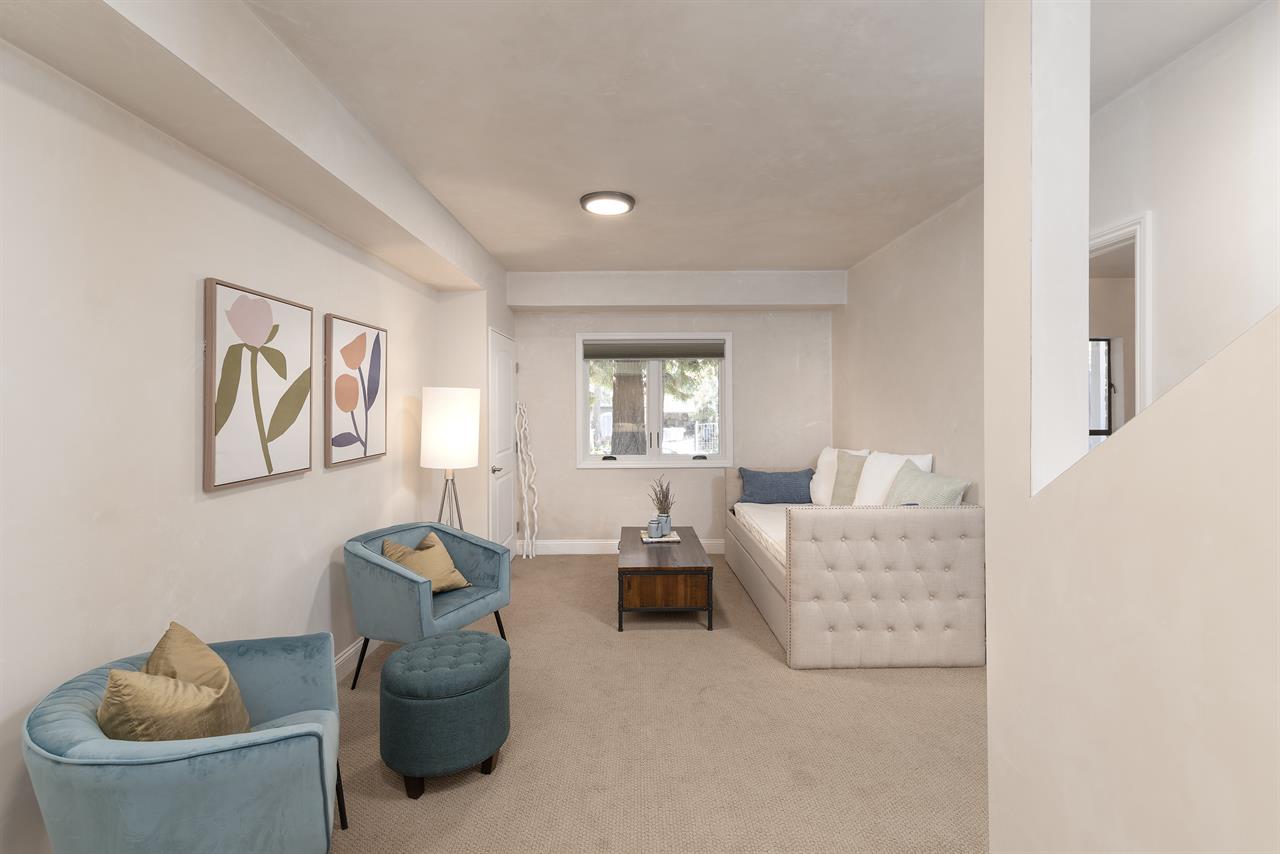 Lower Level Family Room  Twin Daybed with a Twin Trundle