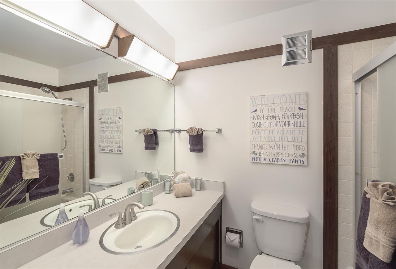 Downstairs Full Bath, ShoerOverTub