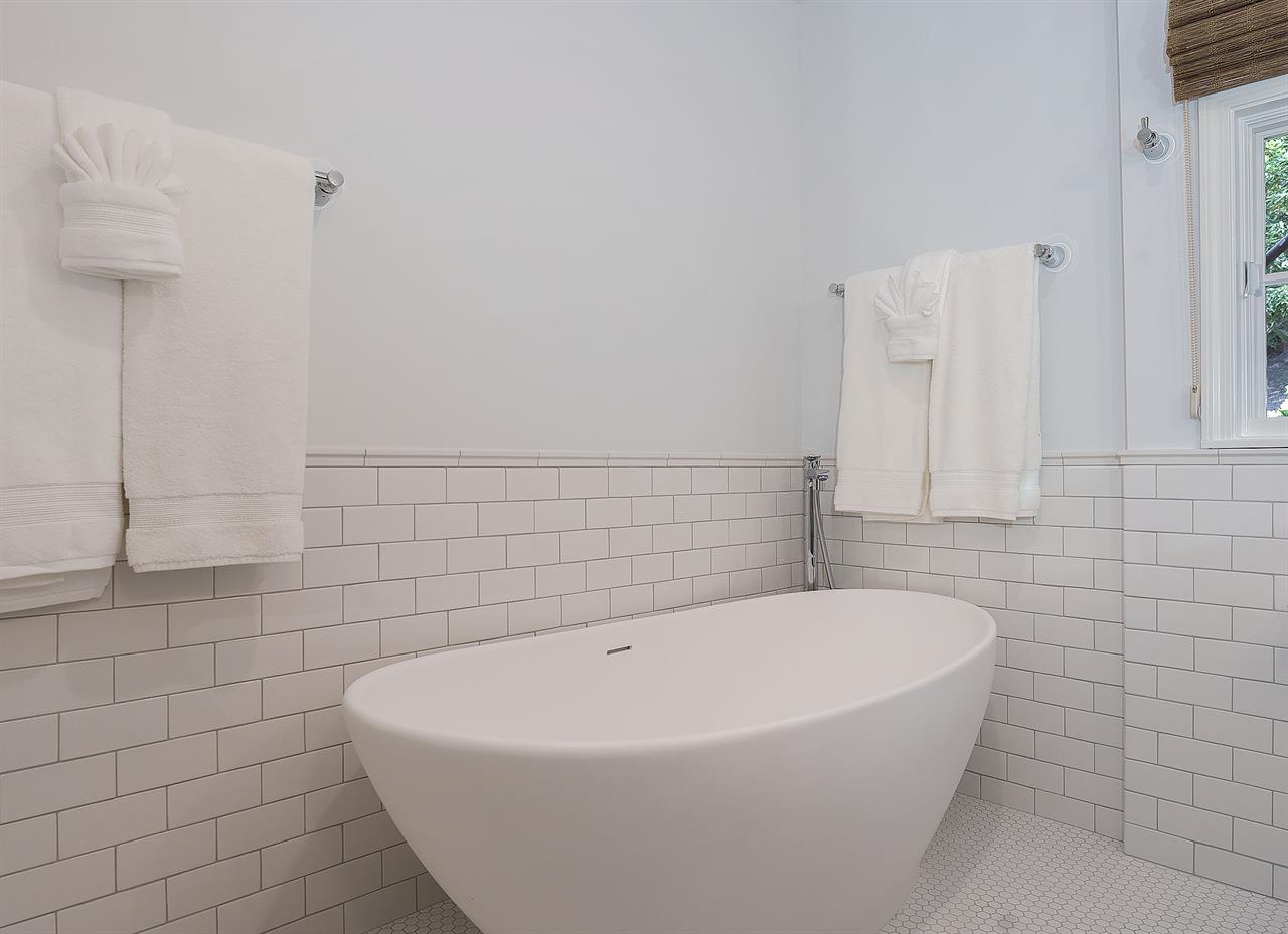 Downstairs Full Bathroom, Soaking Tub, Separate Shower