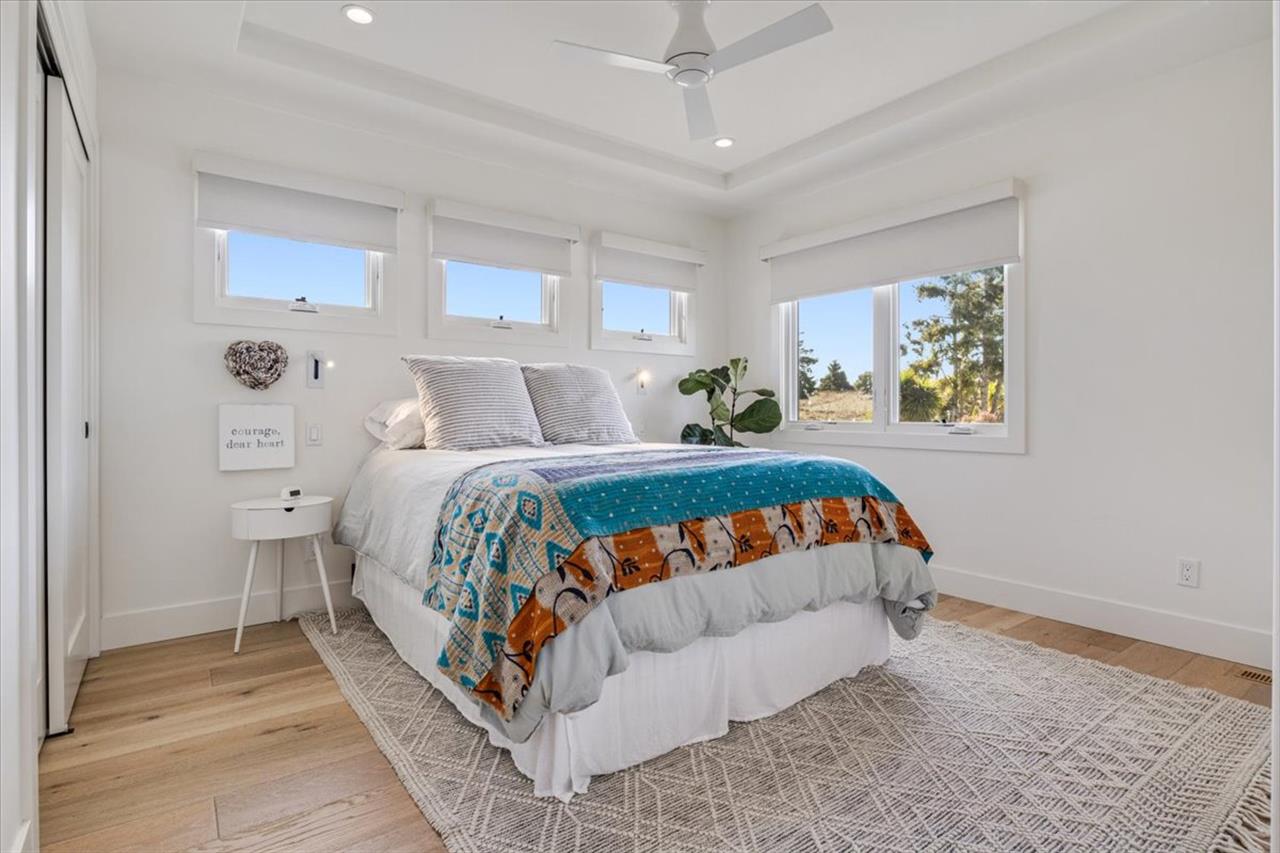 Bedroom 3  Upstairs  Queen Bed