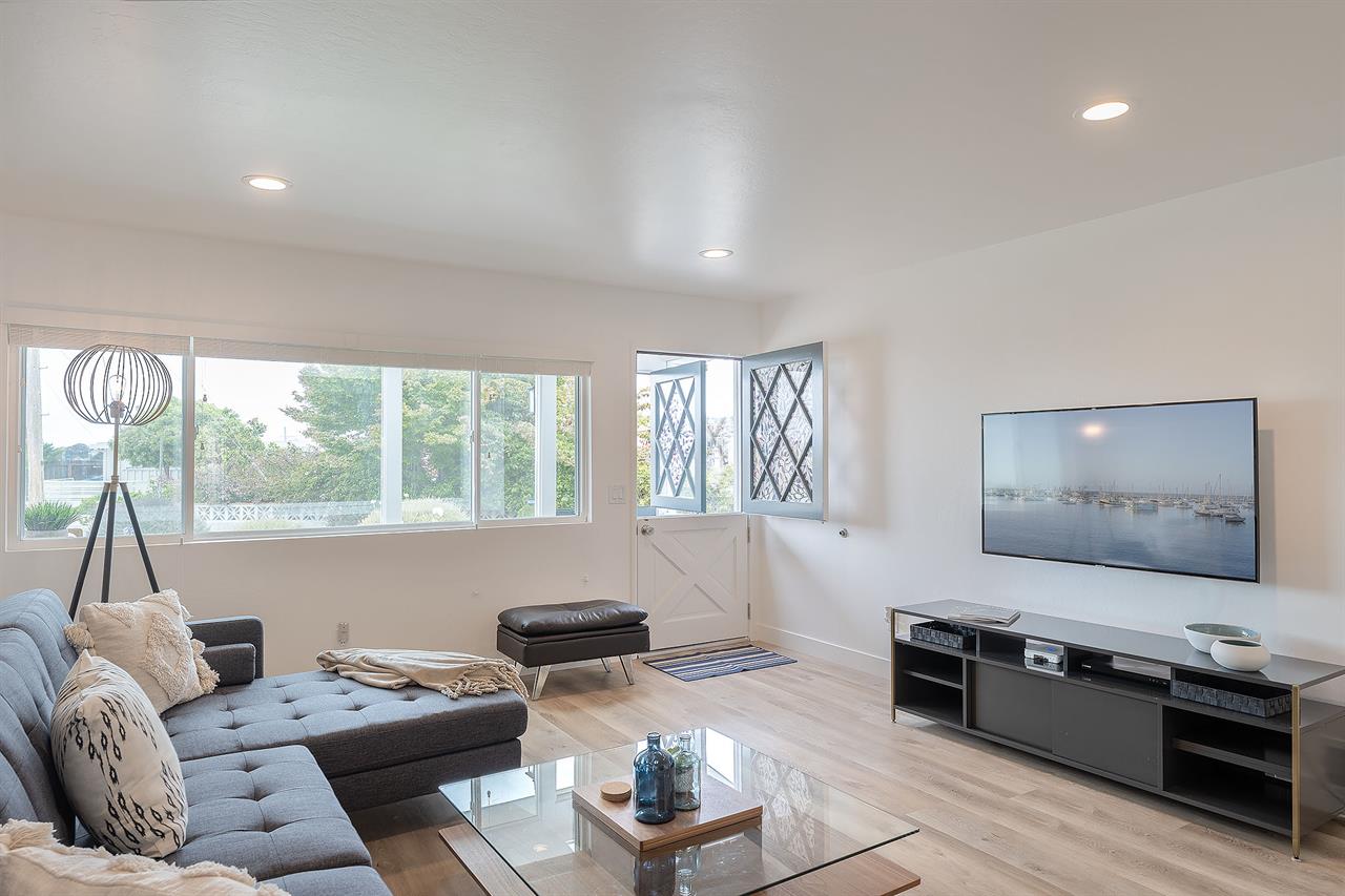 Living Room with HDTV