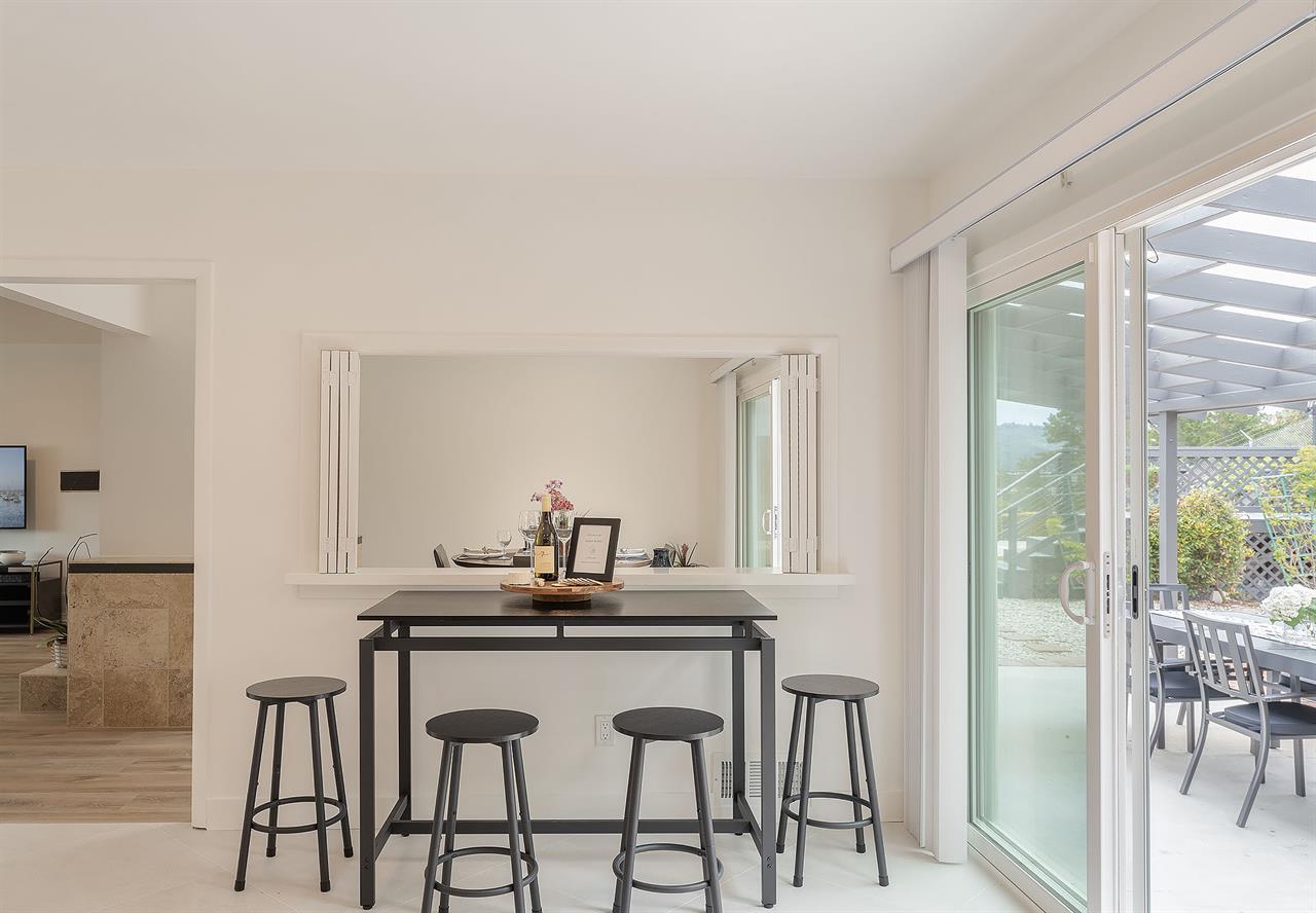 Additional Dining Area