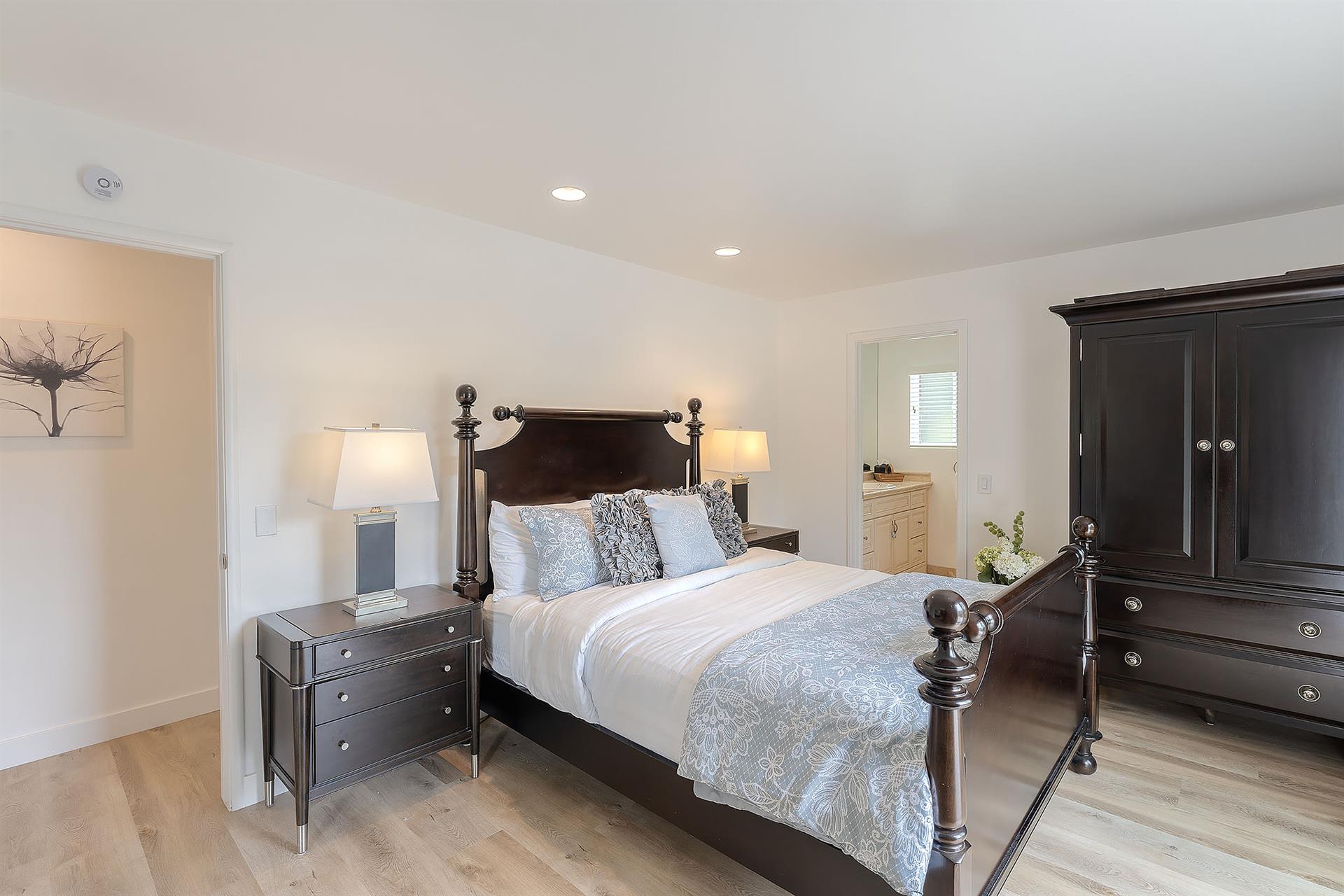 Bedroom 1  Queen Bed, En Suite with Steam Shower