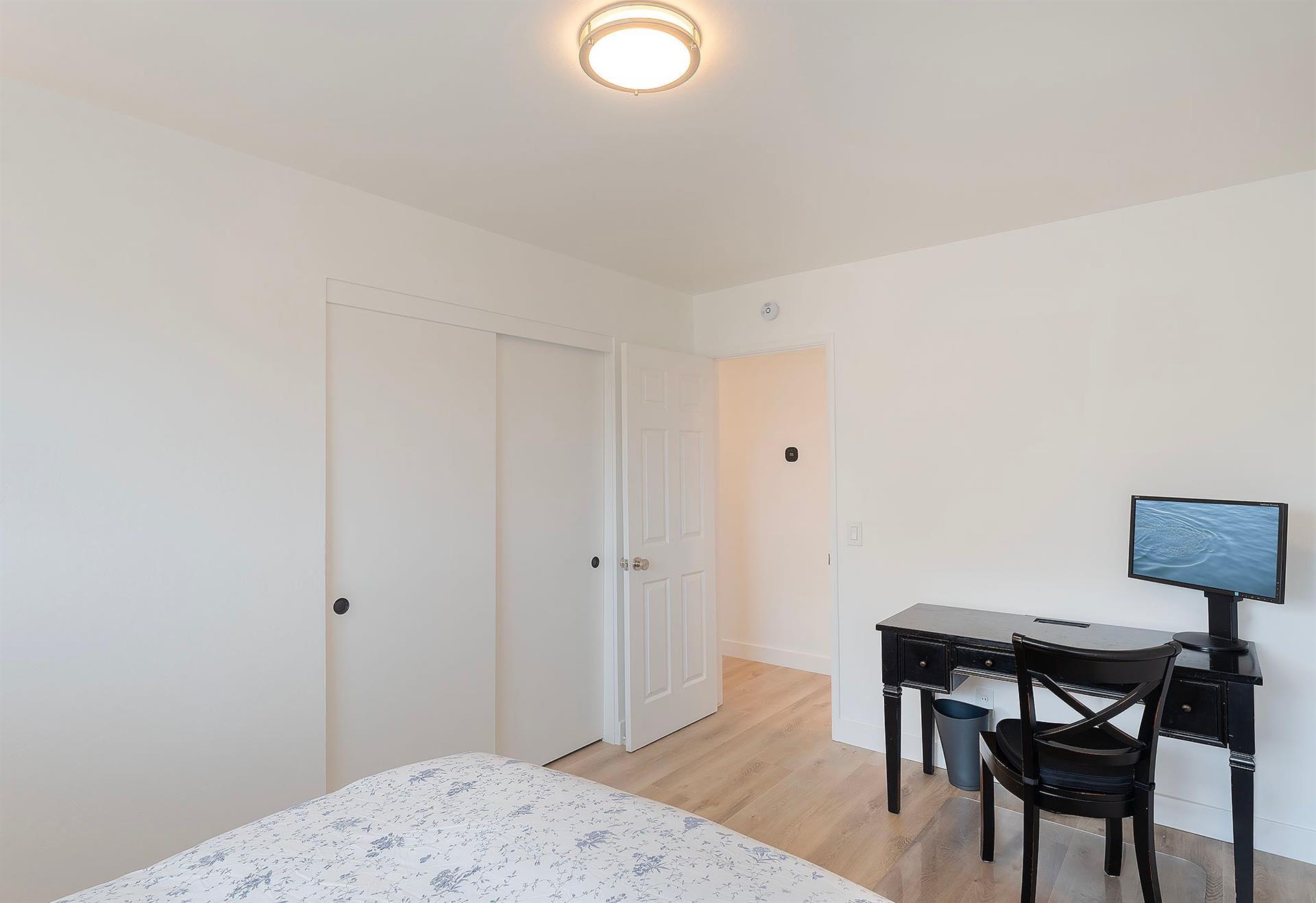 Bedroom 3, Full  Double Bed, Desk