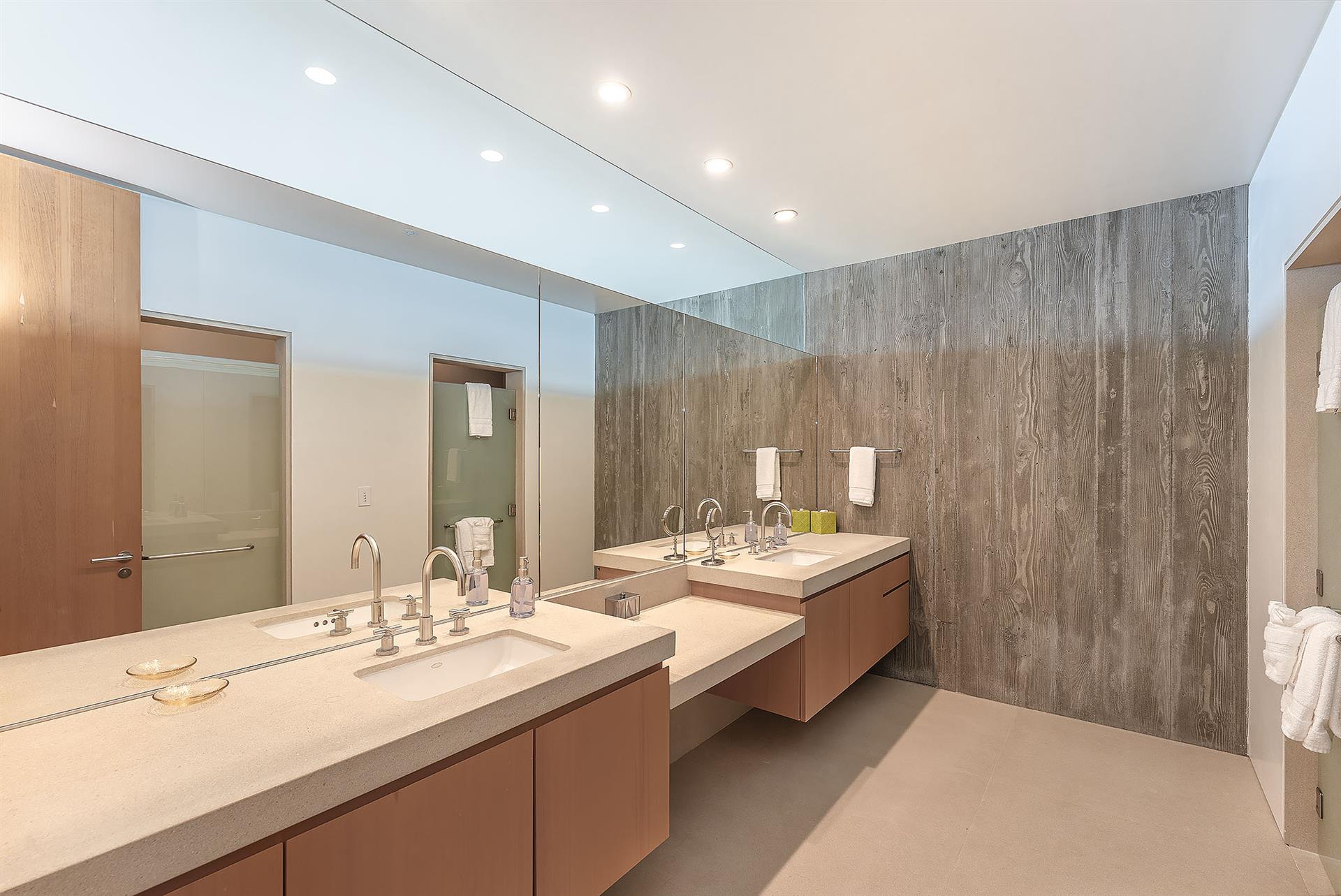 En Suite Bath for Bedroom 4