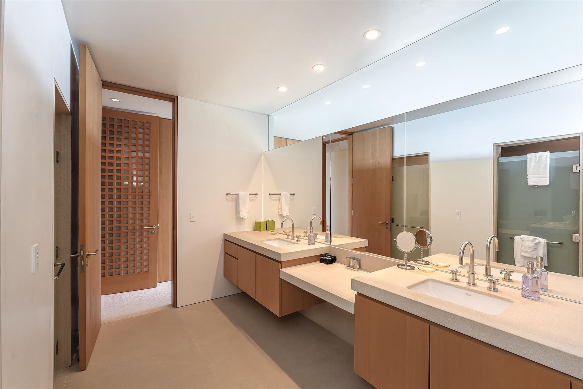 En Suite Bath for Bedroom 4