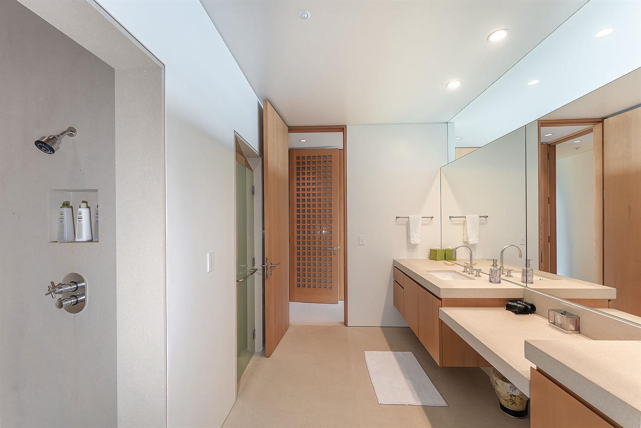 En Suite with Shower for Bedroom 5