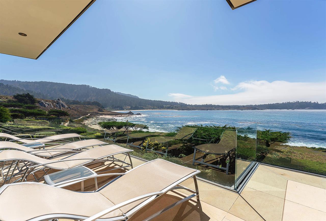 Upper Level Deck Facing the Ocean