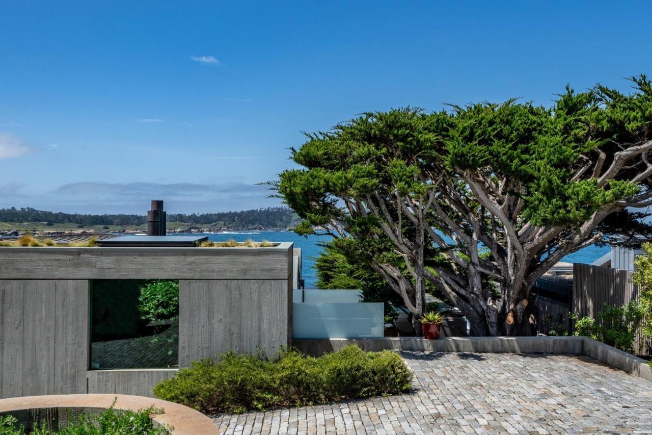 Front of the Home, Two Car Garage, Driveway Parking