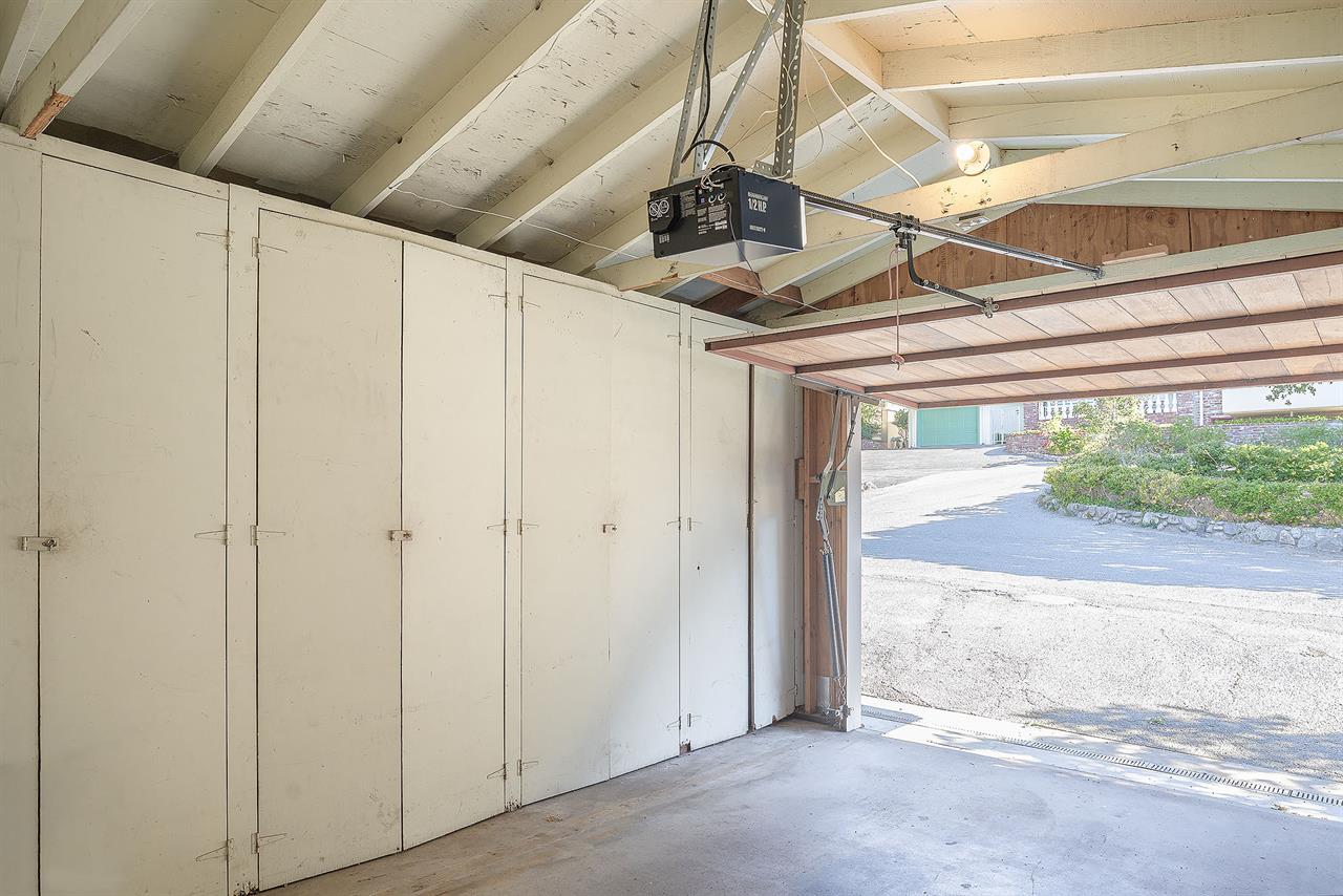 One Car Garage