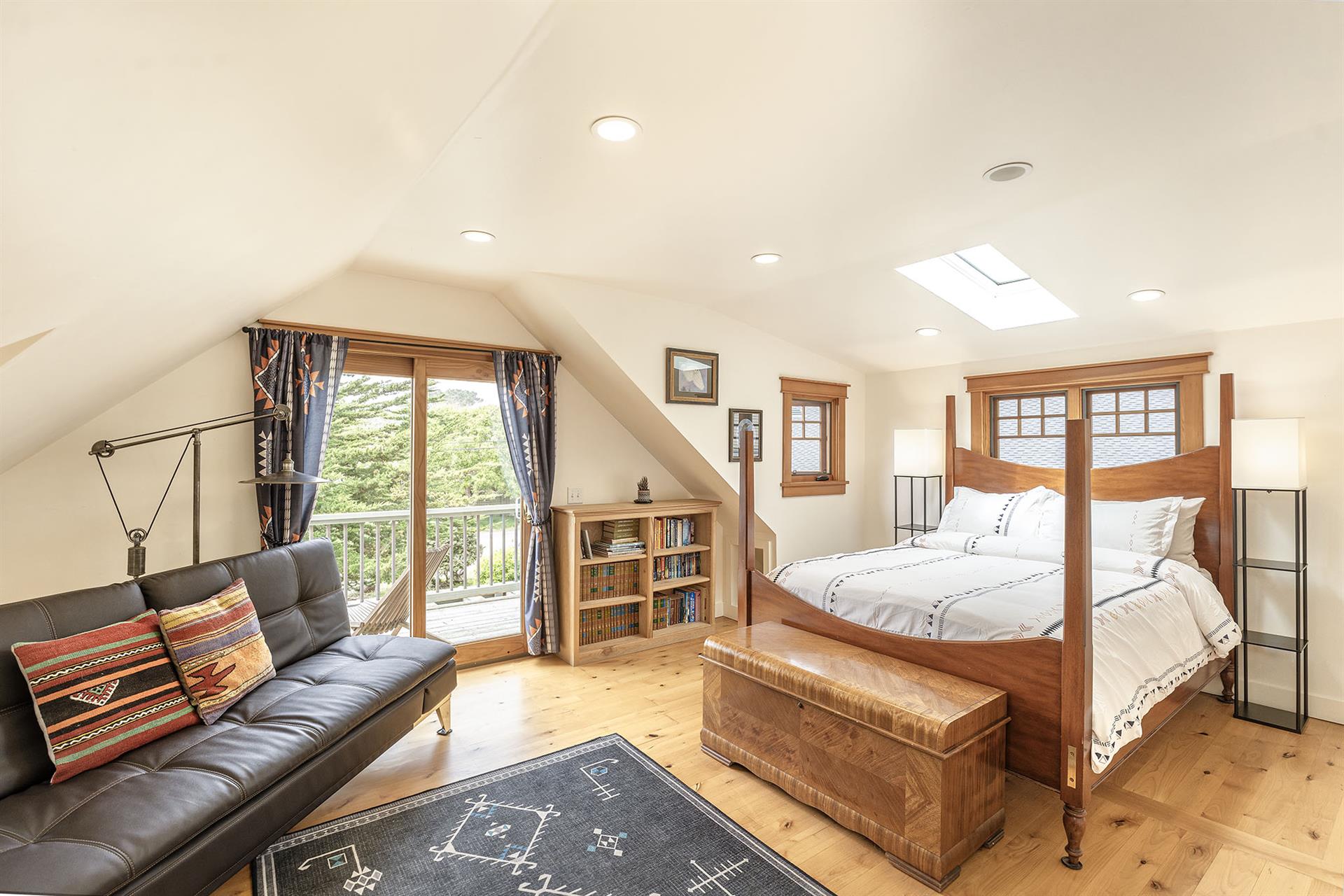 Bedroom 1  Queen Bed and FullSize Sofa Sleeper