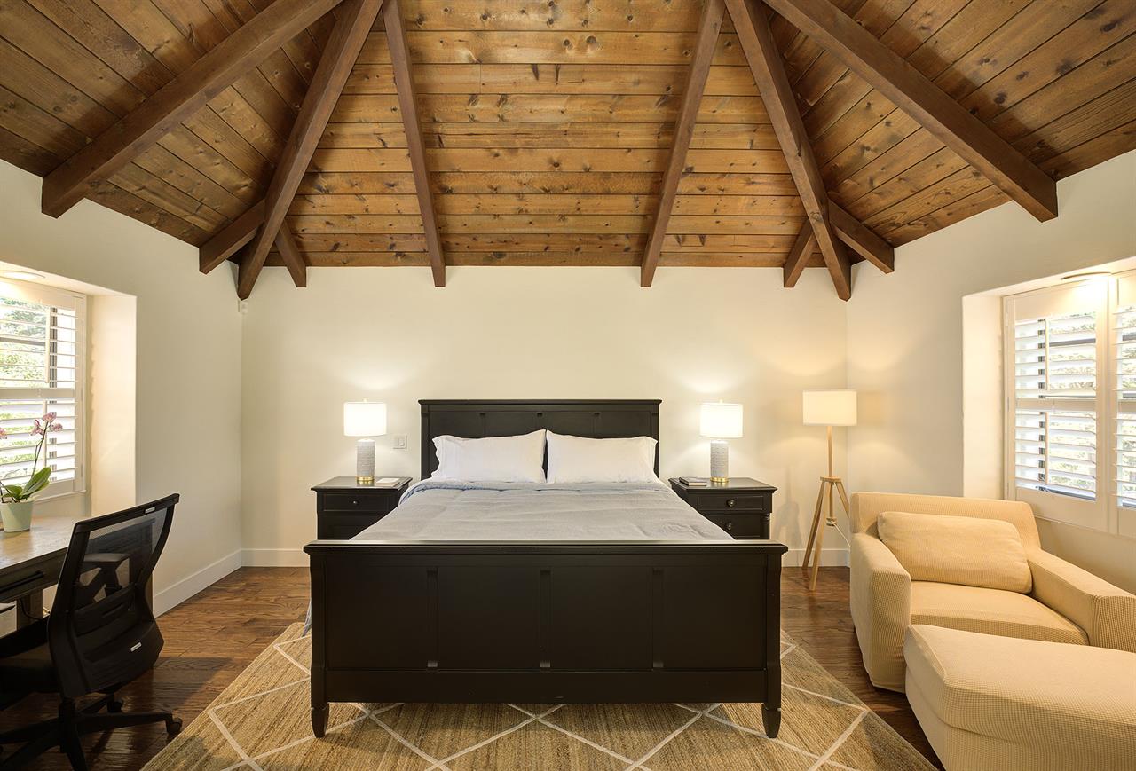 Bedroom 1  King Bed, TV, EnSuite Bath