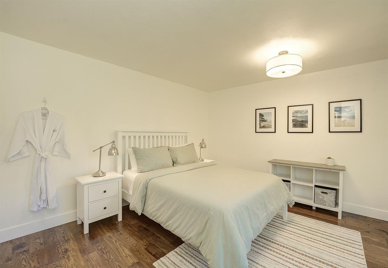 Bedroom 2  Queen Bed