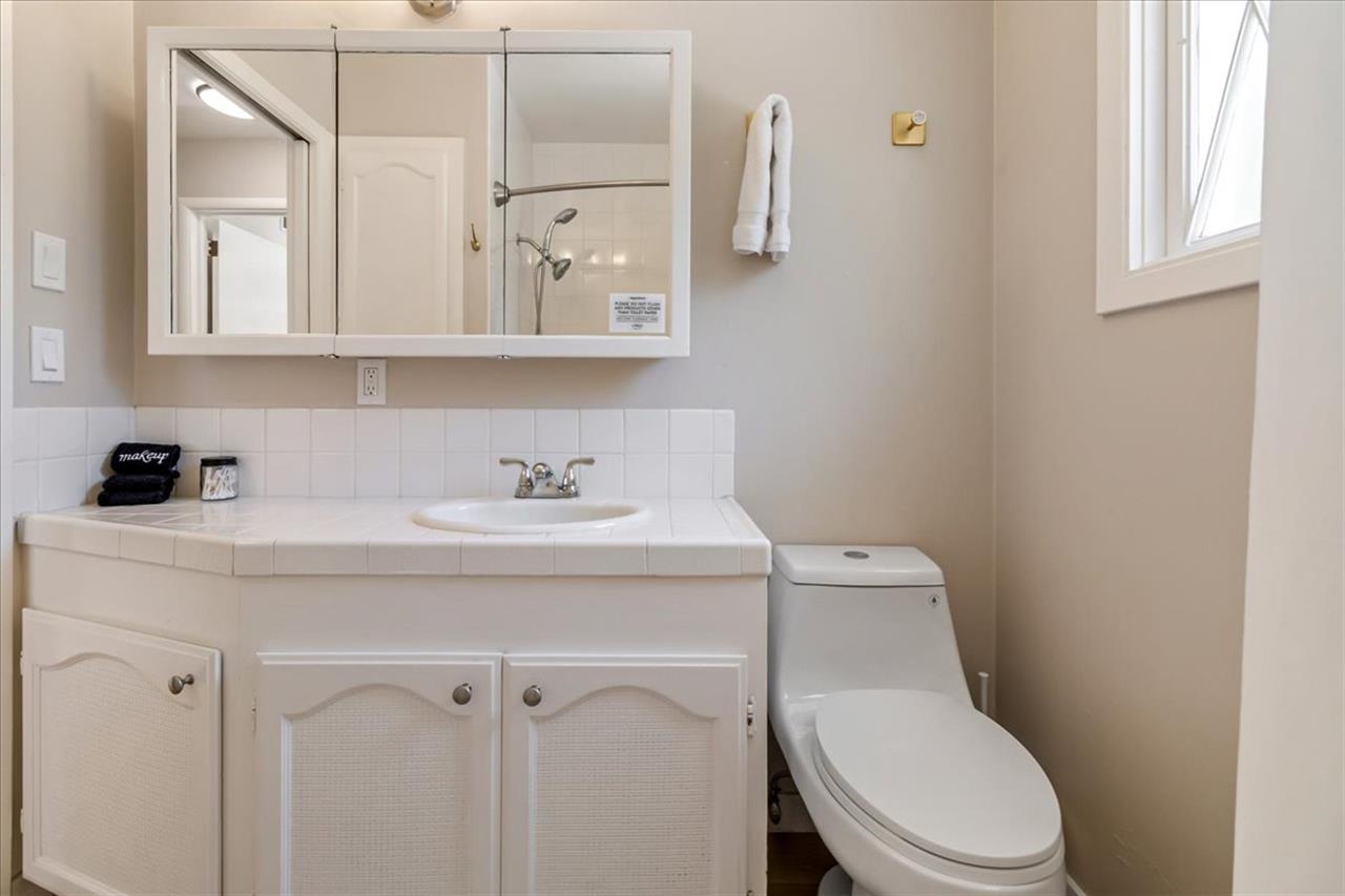 Bathroom 2  has a ShowerOverTub