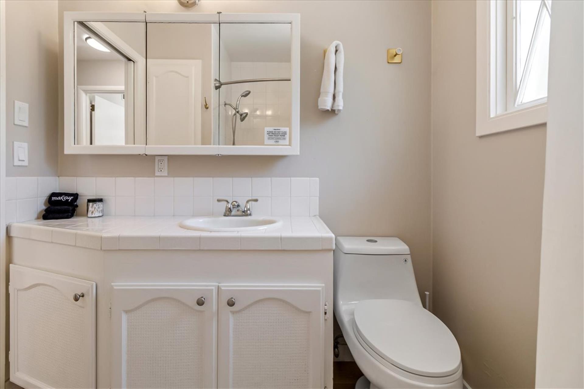 Bathroom 2  has a ShowerOverTub