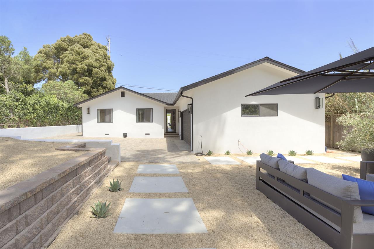 Very Spacious Backyard