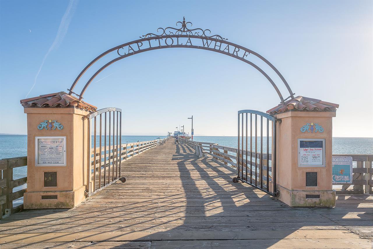 Walk to Capitola Wharf