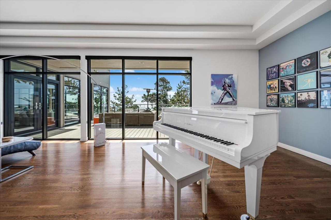 Enjoy the Grand Piano