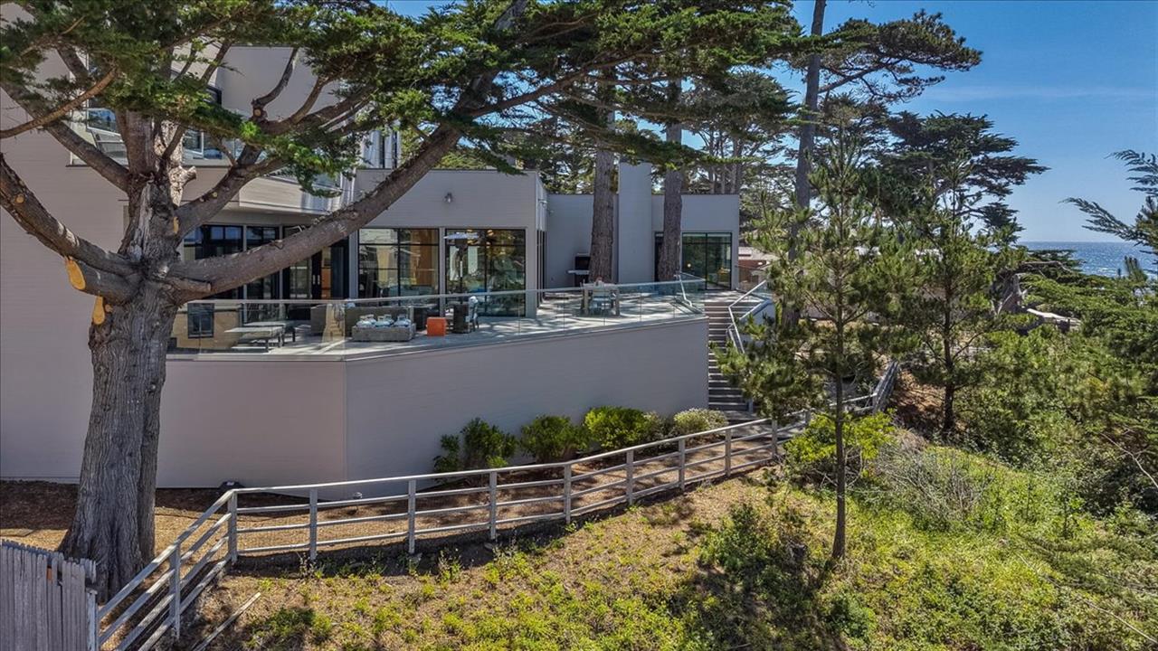 Ocean View Deck has Lounging and Dining Areas