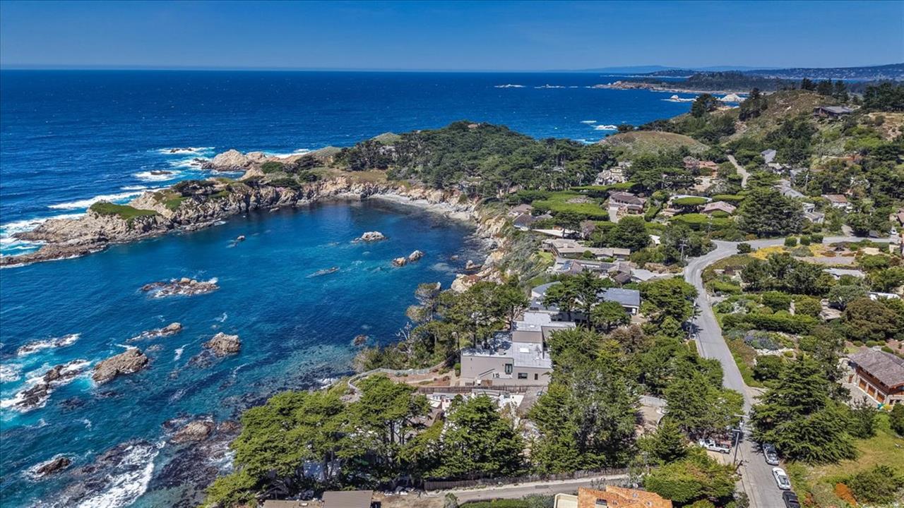 Dream Waterfront Location