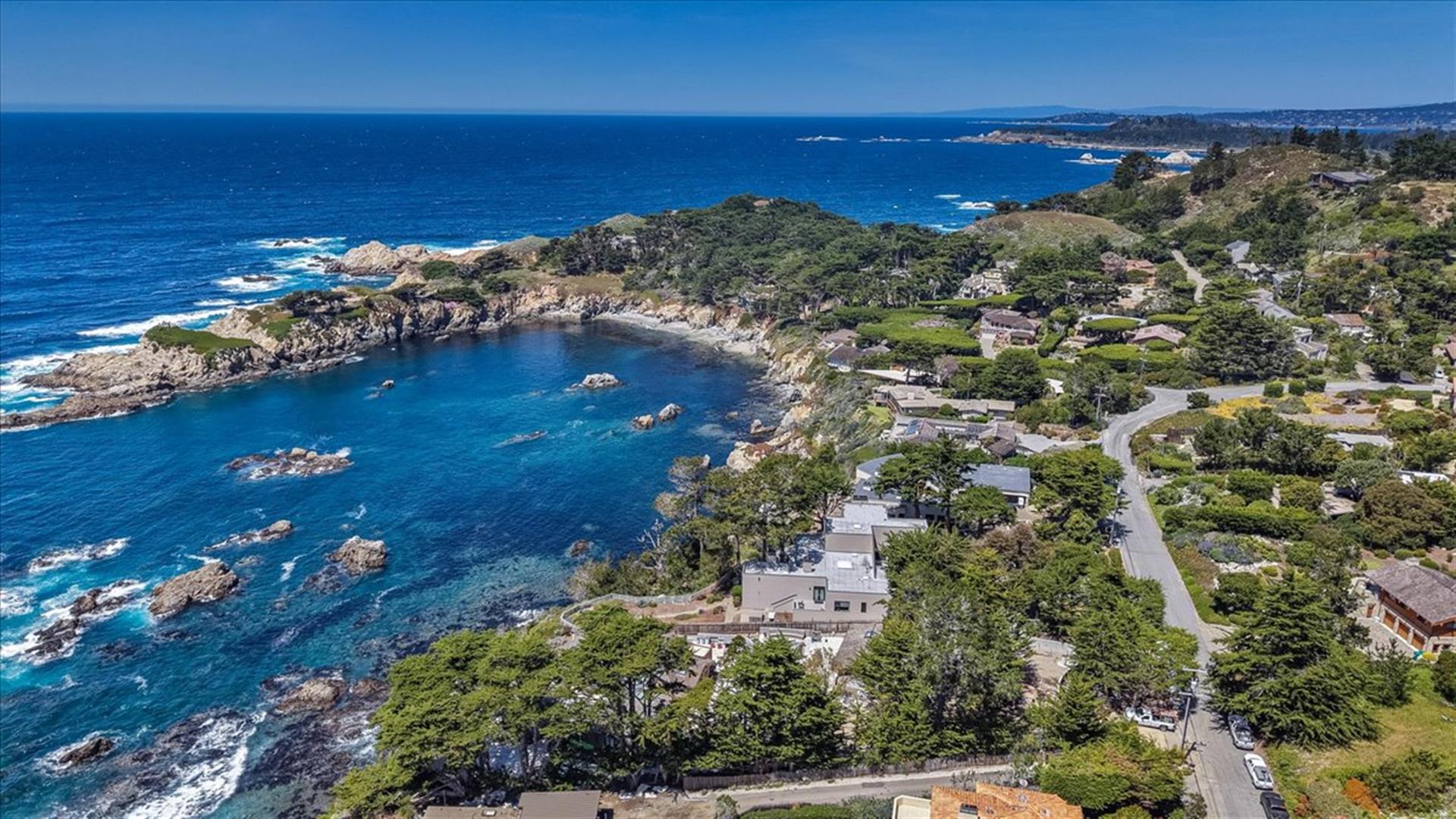 Dream Waterfront Location