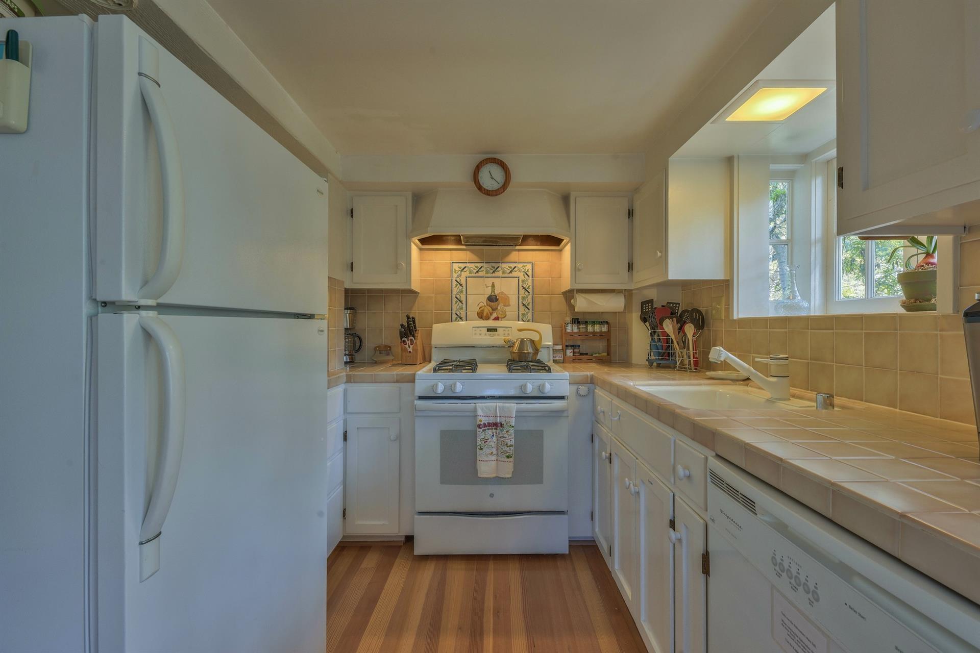 FullyEquipped Kitchen