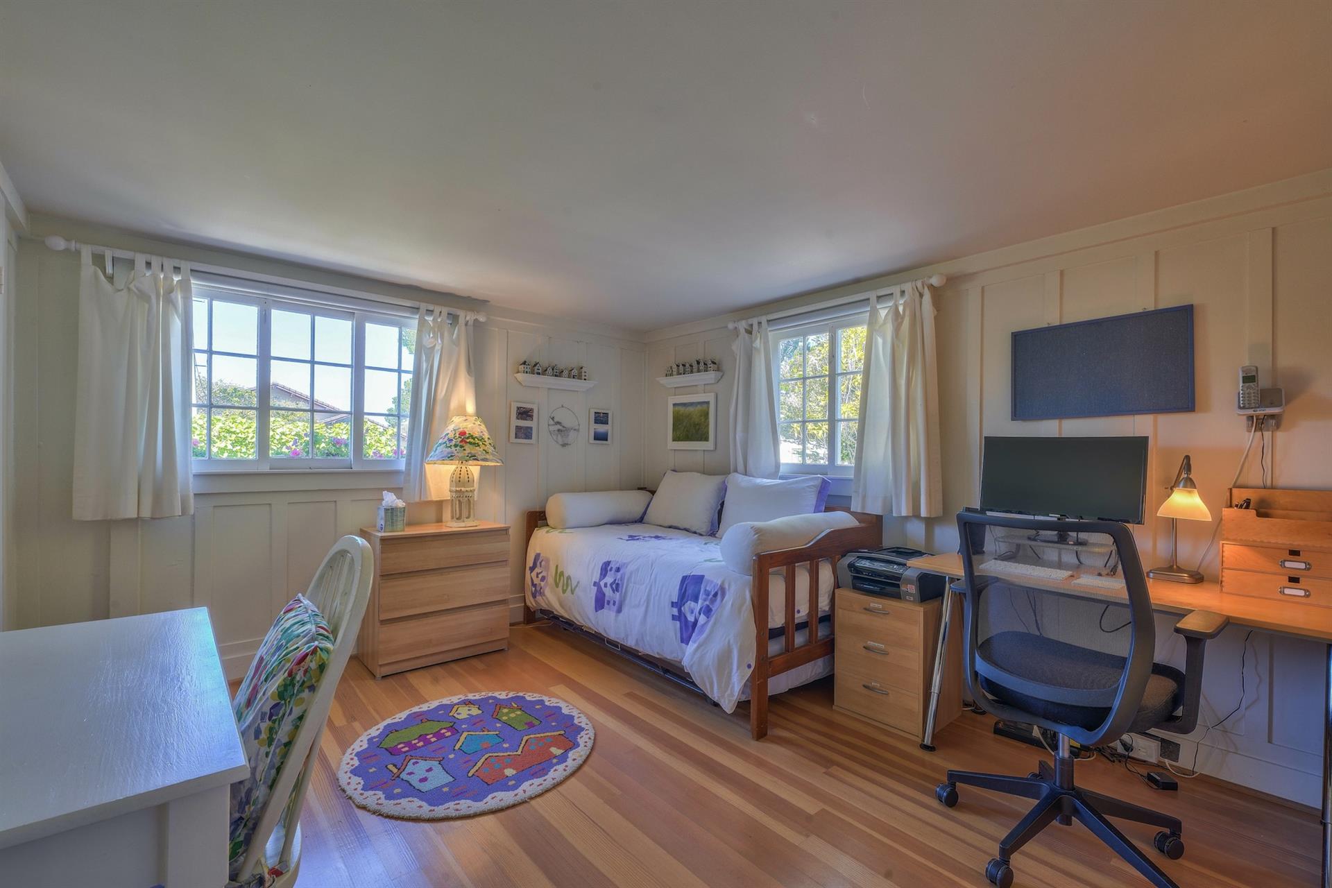 Downstairs OfficeDen with 2 Desks and Twin Daybed
