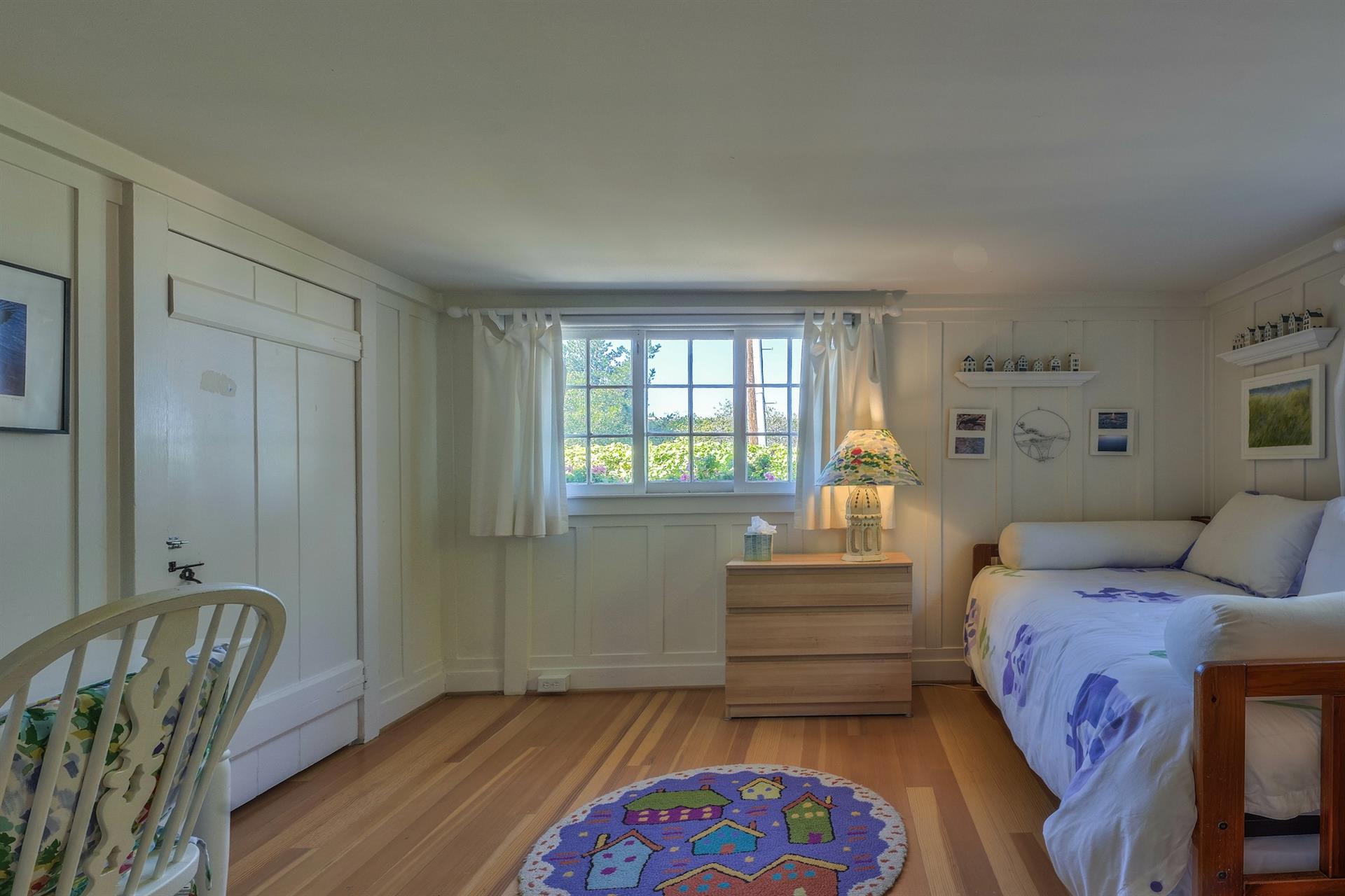 Downstairs OfficeDen with 2 Desks and Twin Daybed