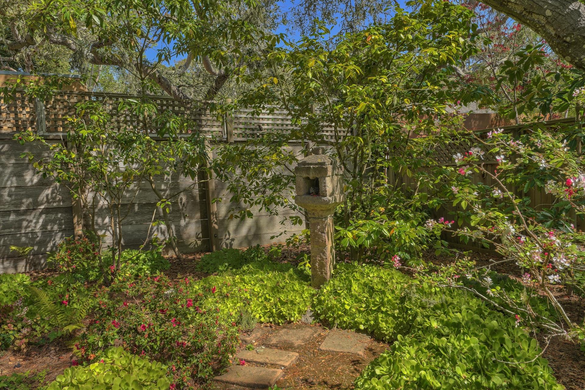 A Lovely Mature Garden Surround the Home