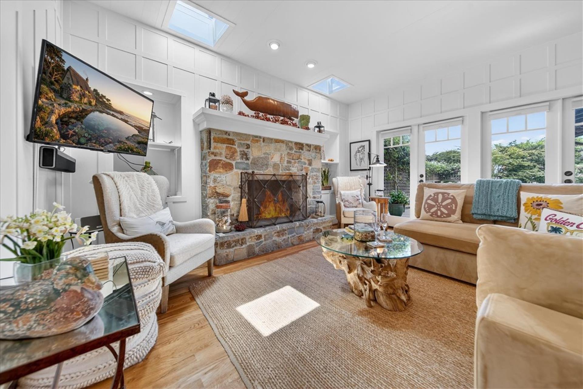 Welcome to Once Upon a Tide, A CarmelbytheSea Home