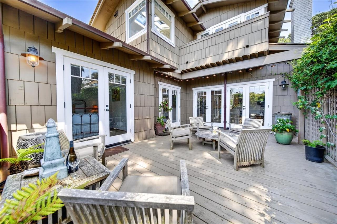 Relaxing Outdoor Living Space