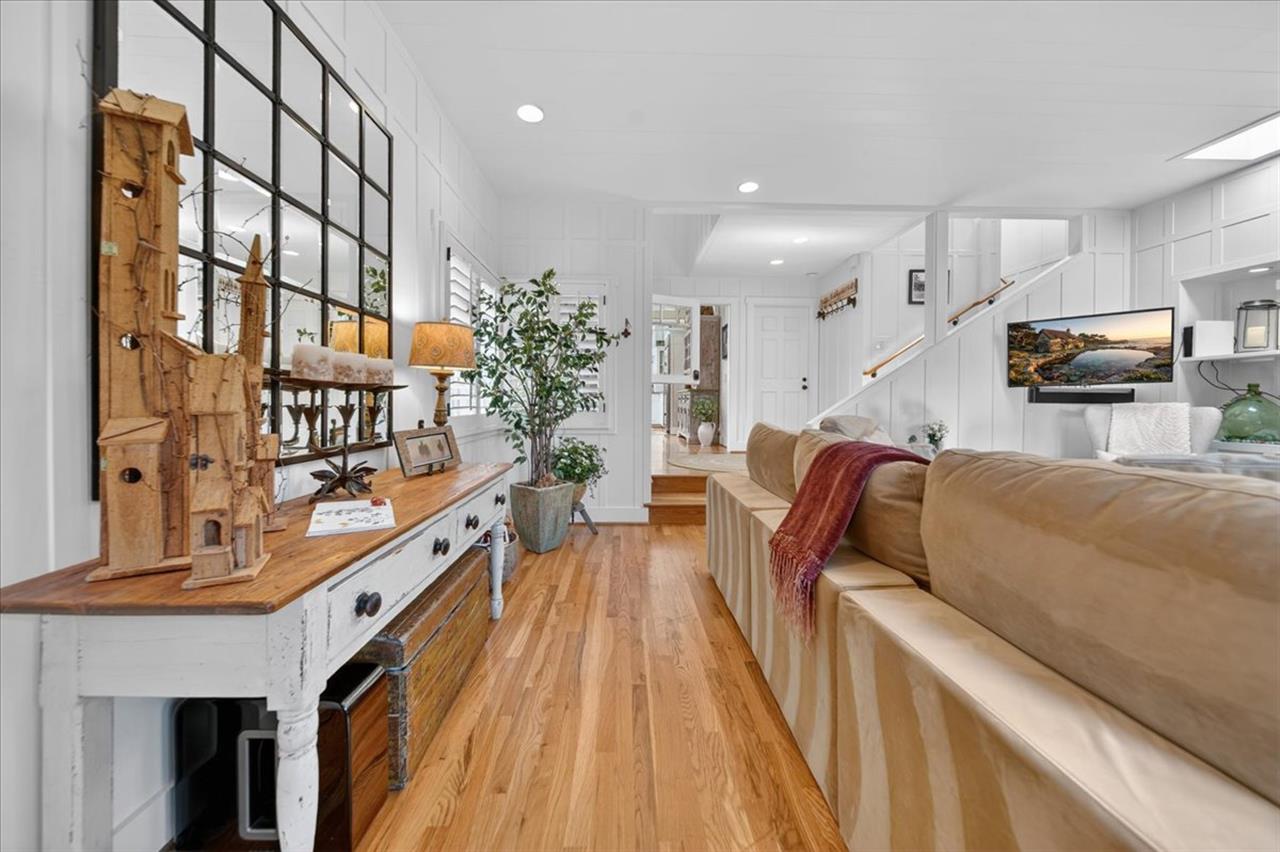Living Room has Wonderful Designer Decor