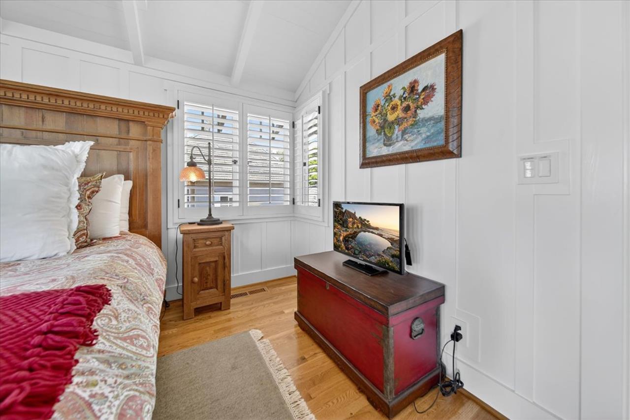 Upstairs Bedroom 1