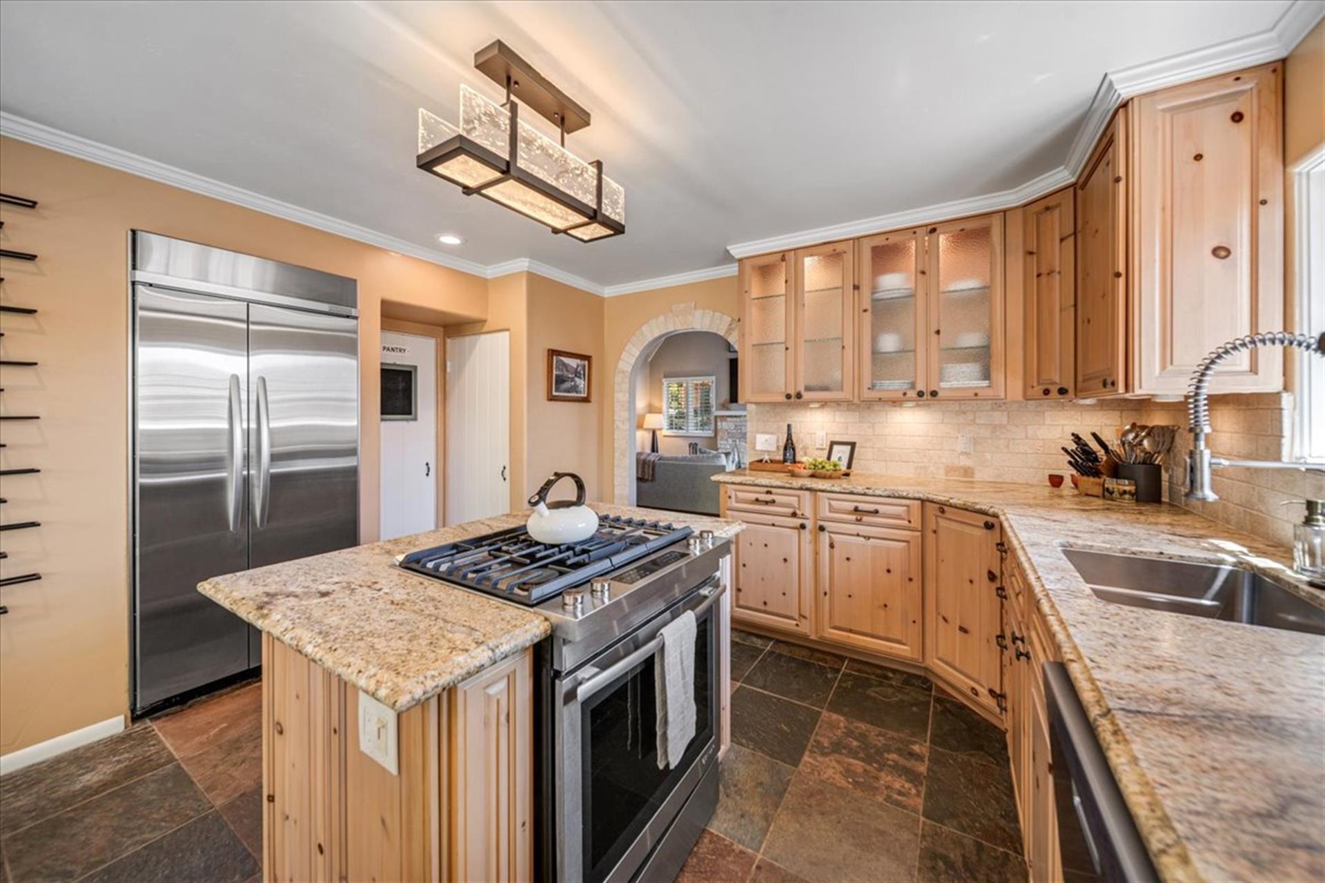 Fully Equipped Gourmet Kitchen