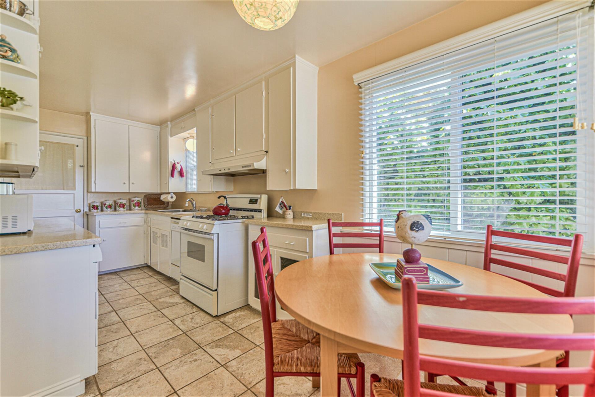 Adorable EatIn Kitchen