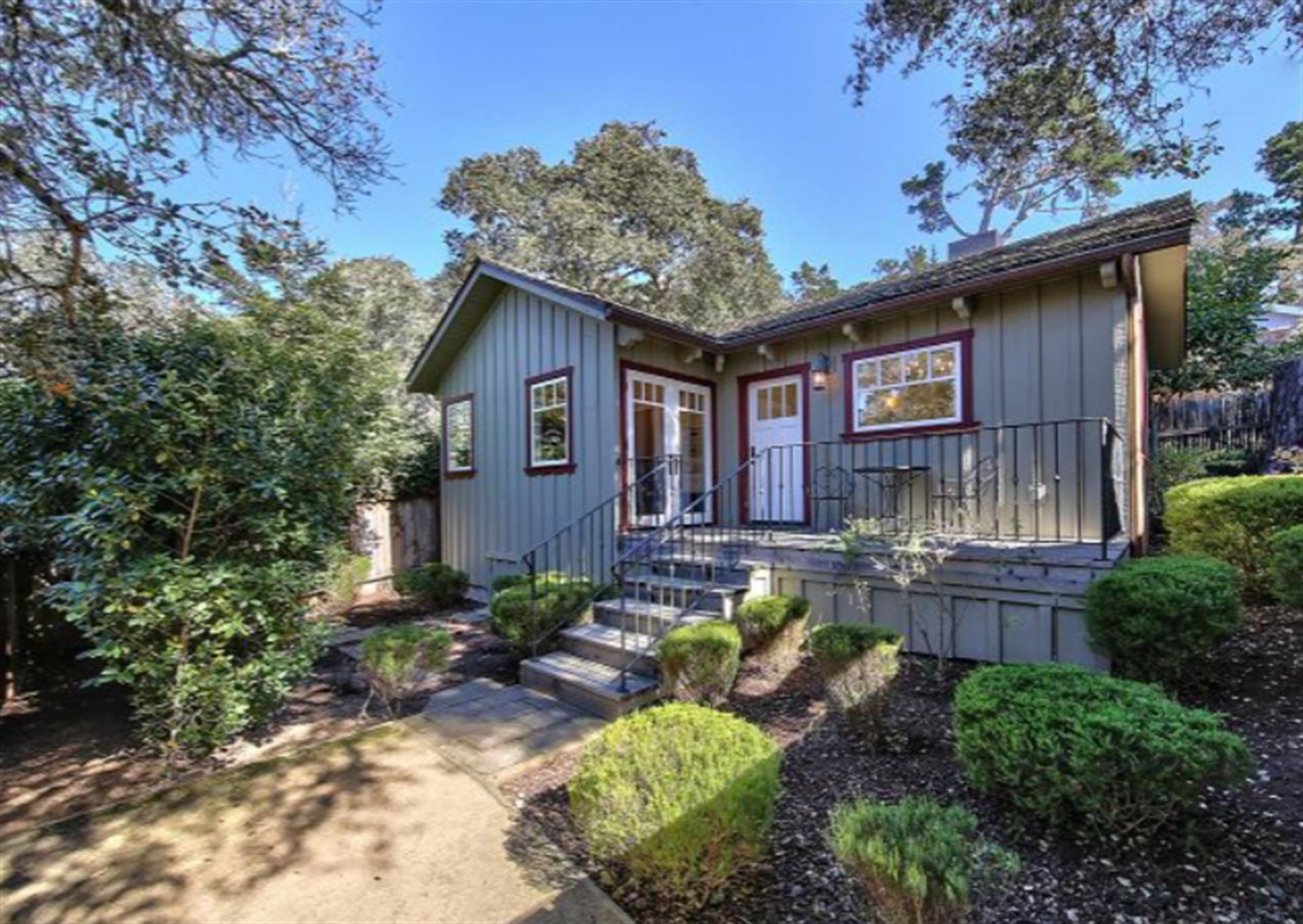 Welcome to Caseys Cottage, Your Adorable Vacation Home