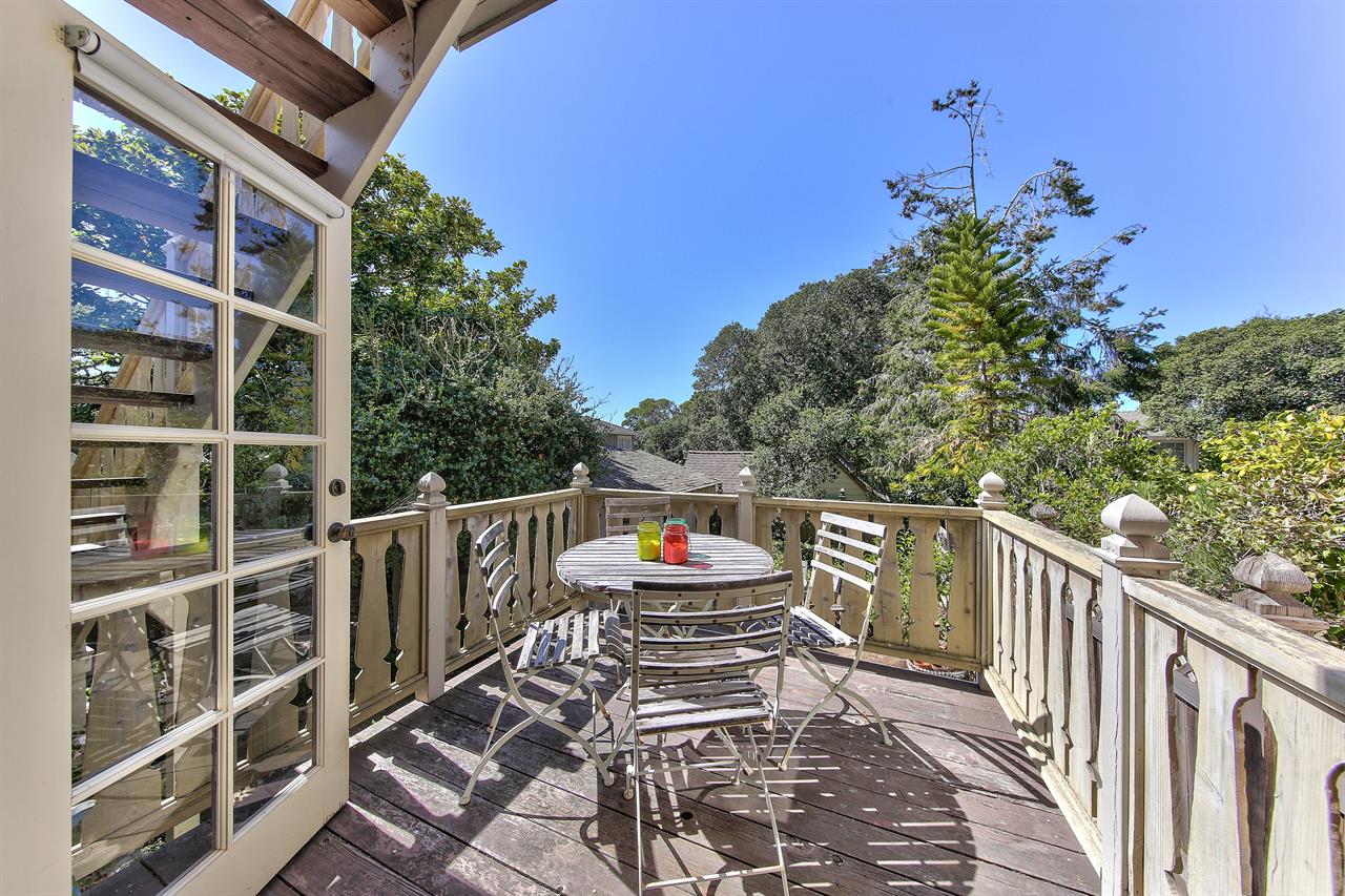 Upstairs Deck