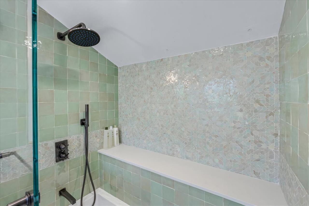 EnSuite Bath for Bedroom 2  ShowerOverTub Combination