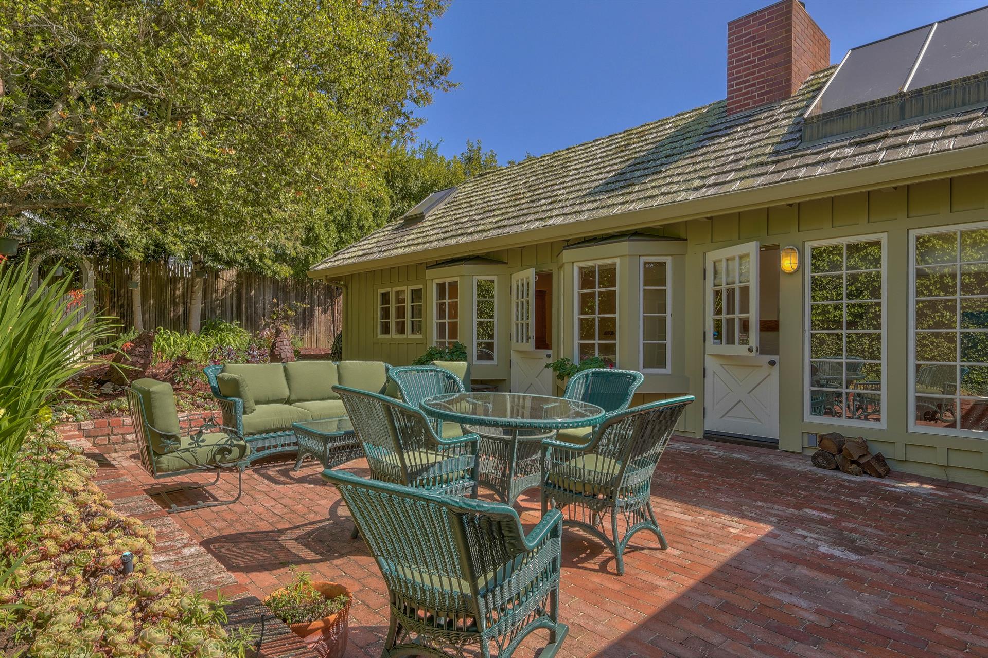 Outdoor Seating, Perfect for Casual Dining on the Brick Patio