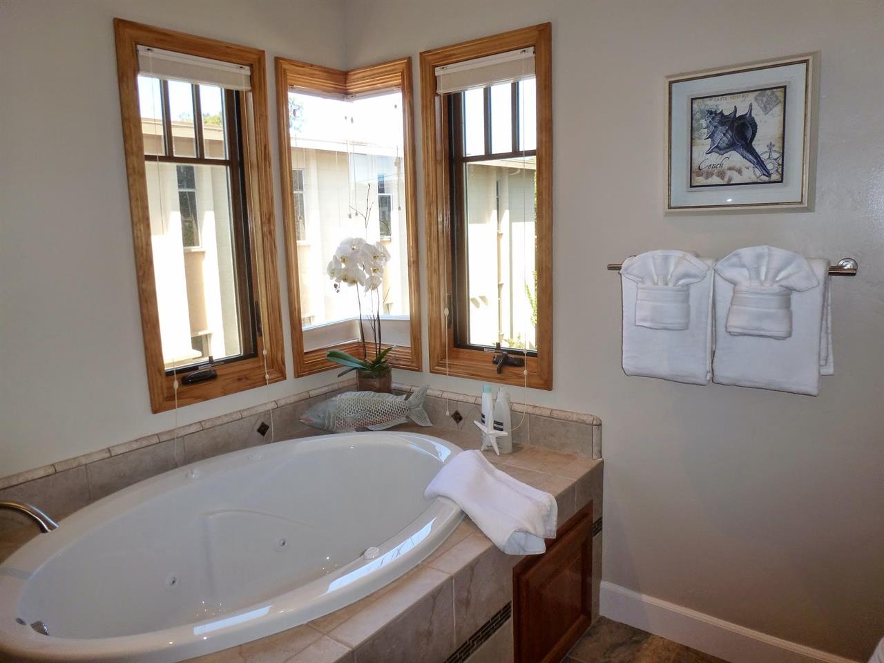 Upstairs Primary Bath with Shower and Separate Jetted Tub