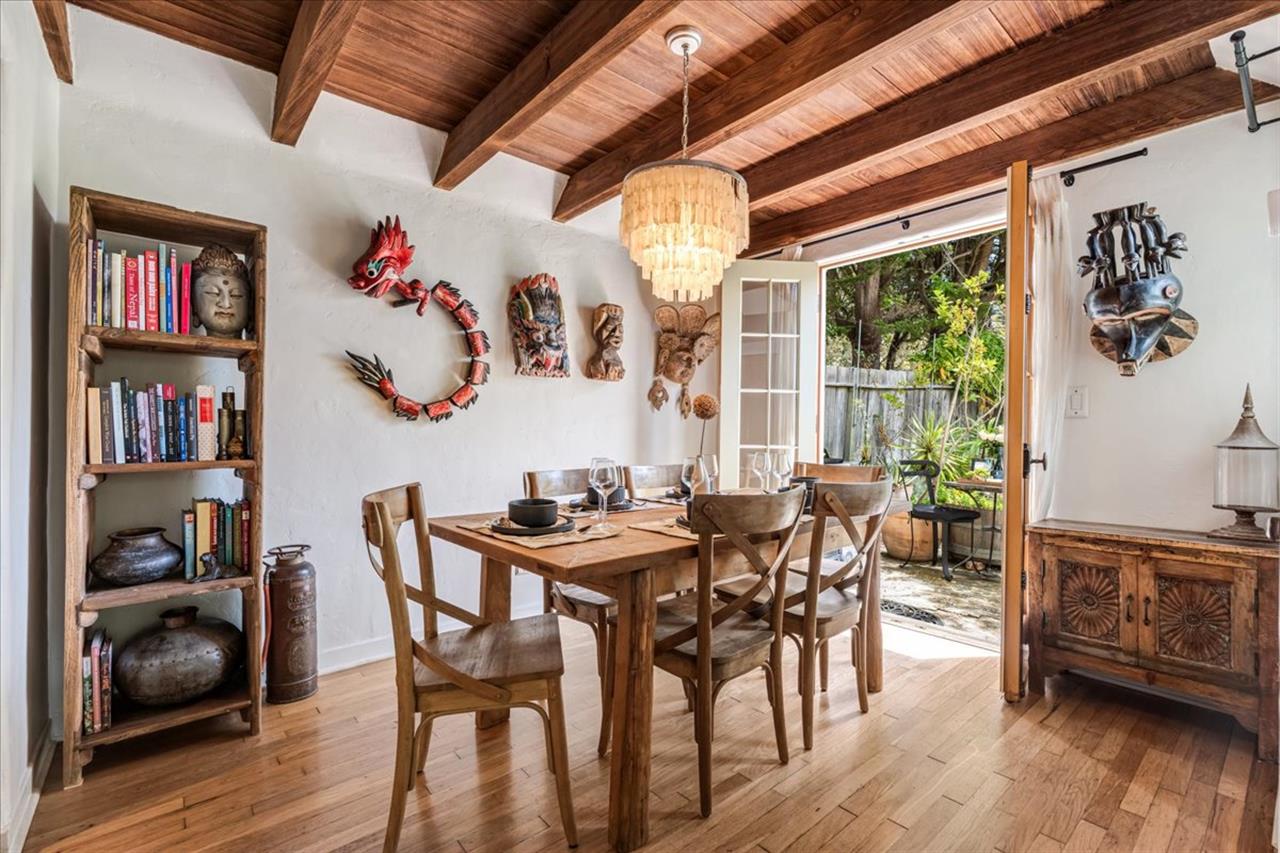 Dining Room OpensUp to the Backyard