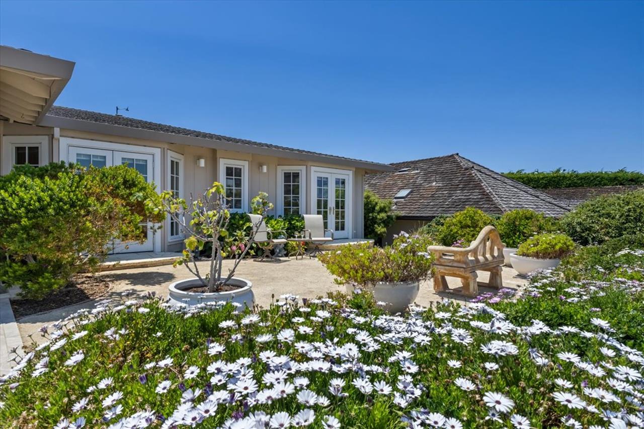 Welcoming Garden